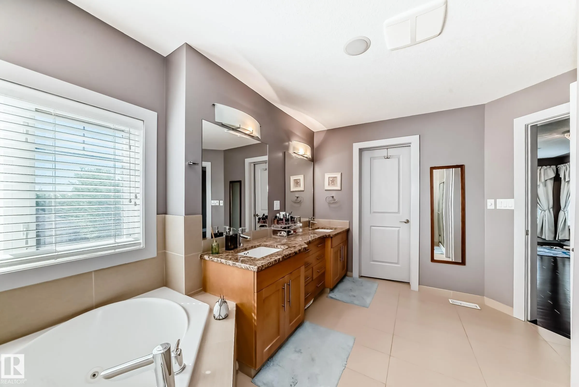 3304 MCCALL Court