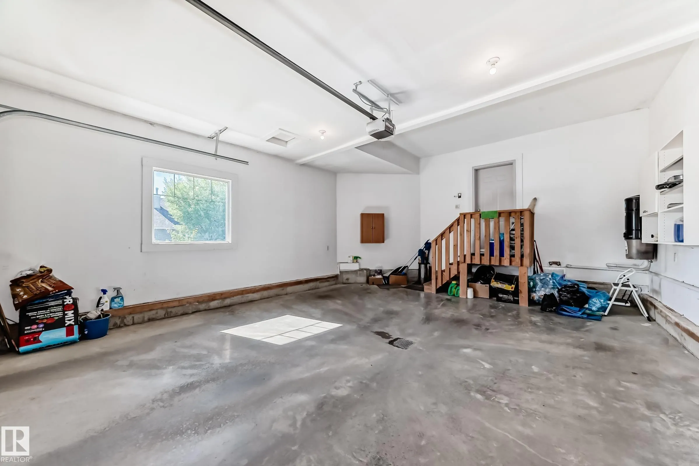 3304 MCCALL Court