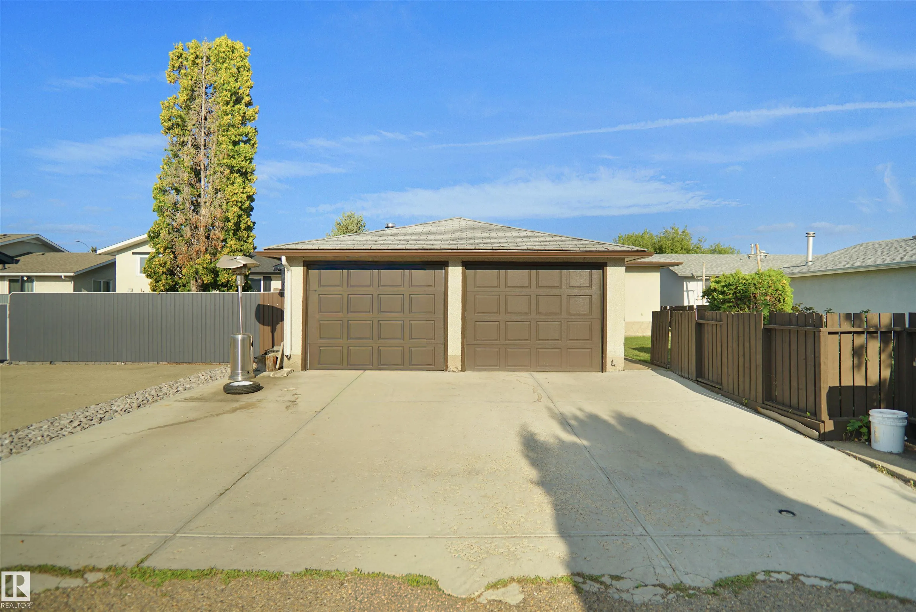 15128 88A Street