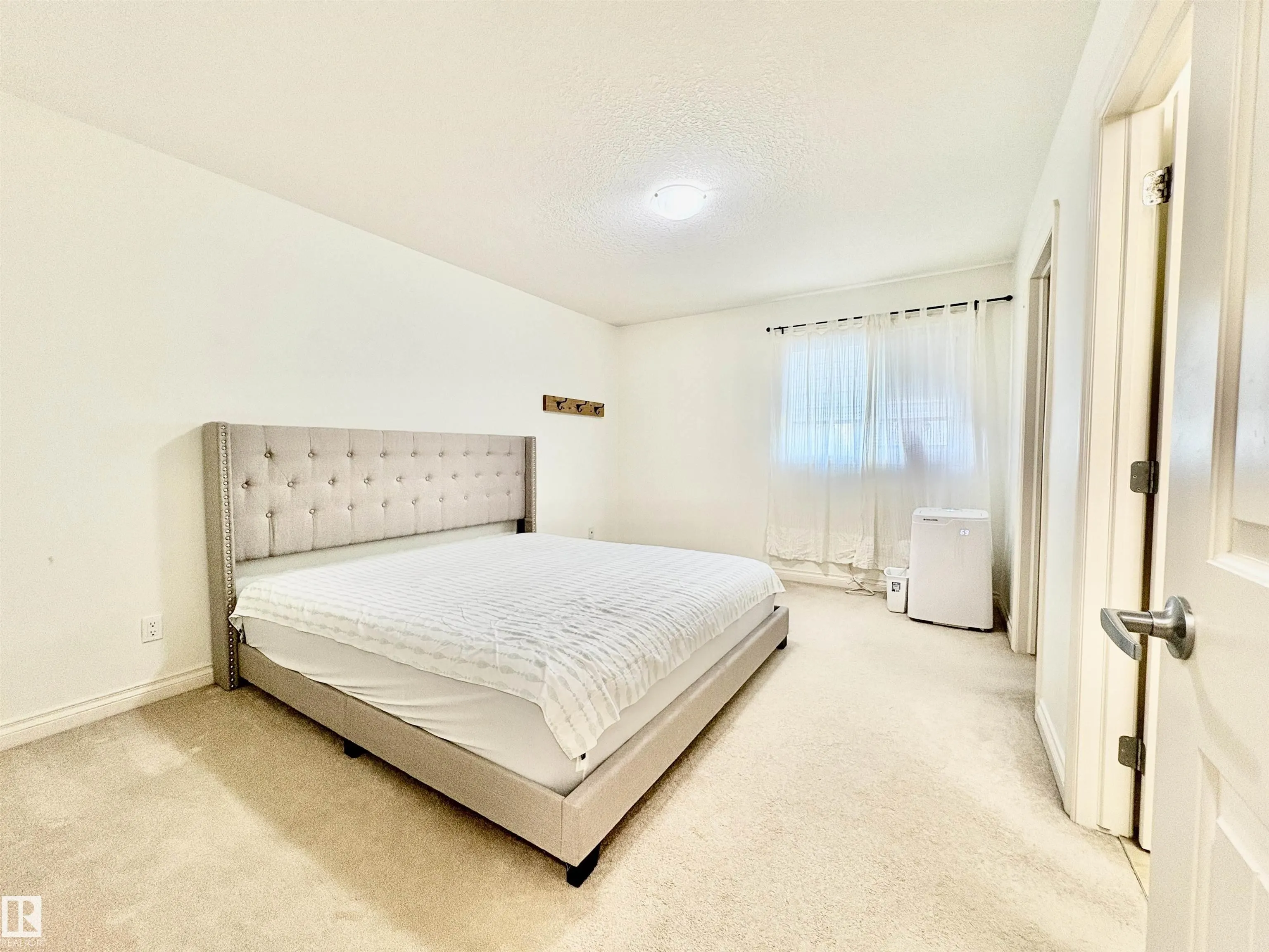14907 109 Avenue