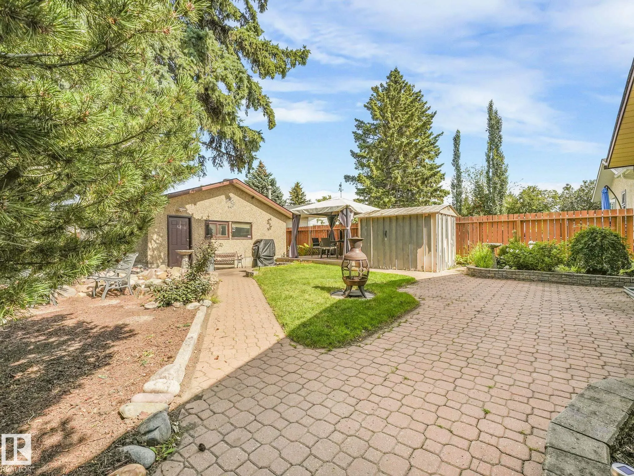 3608 15 Avenue