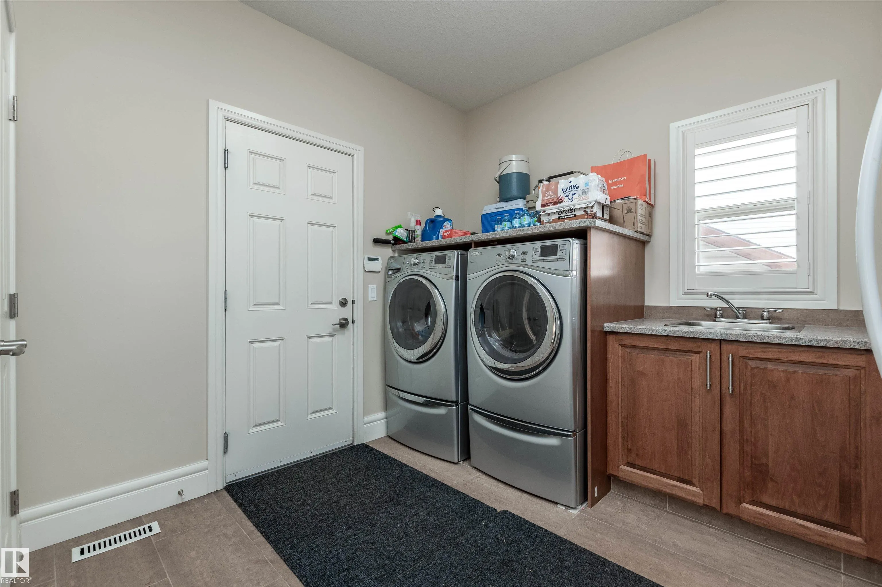 5420 SUNVIEW Bay