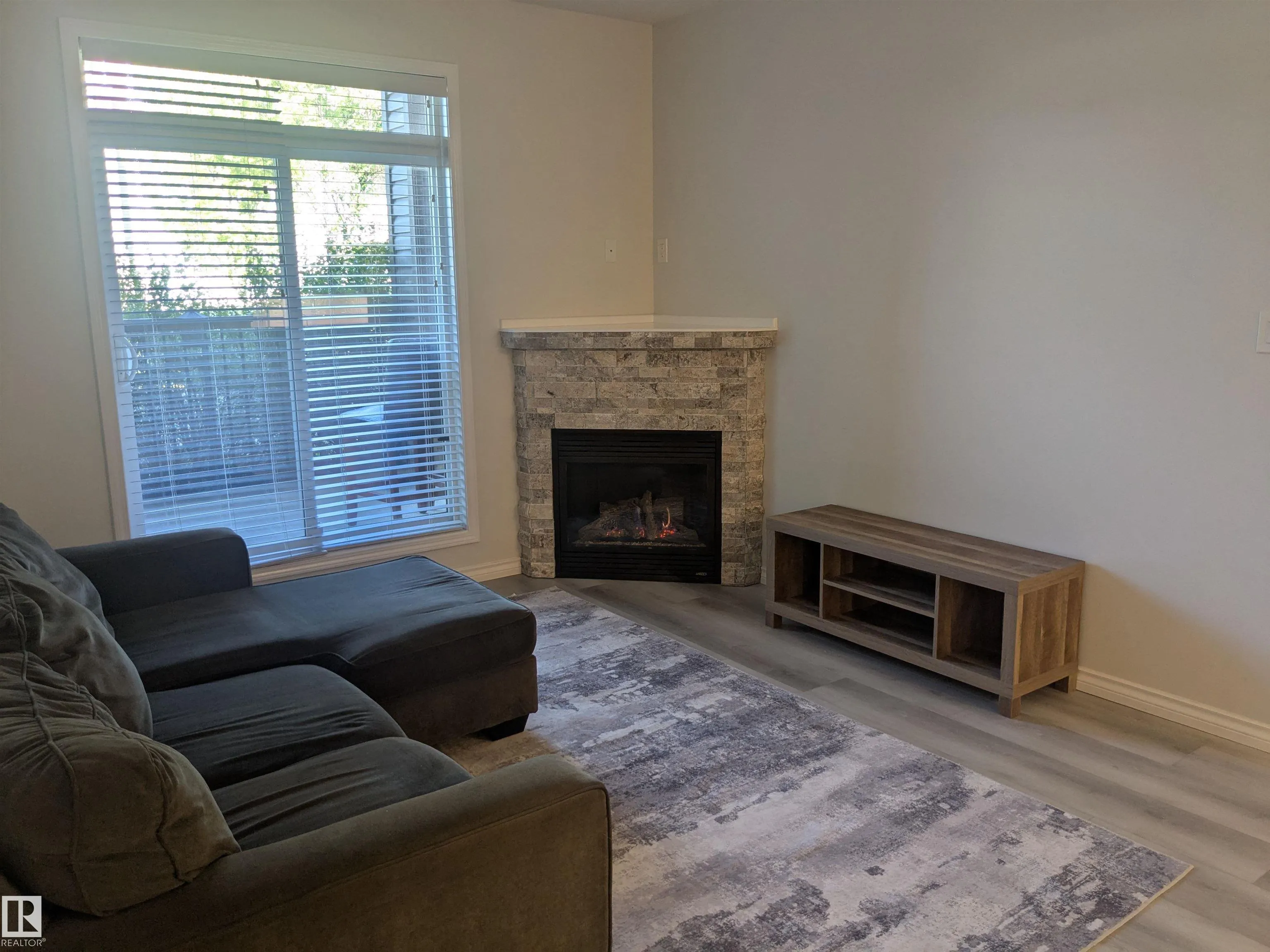2503 HANNA Crescent
