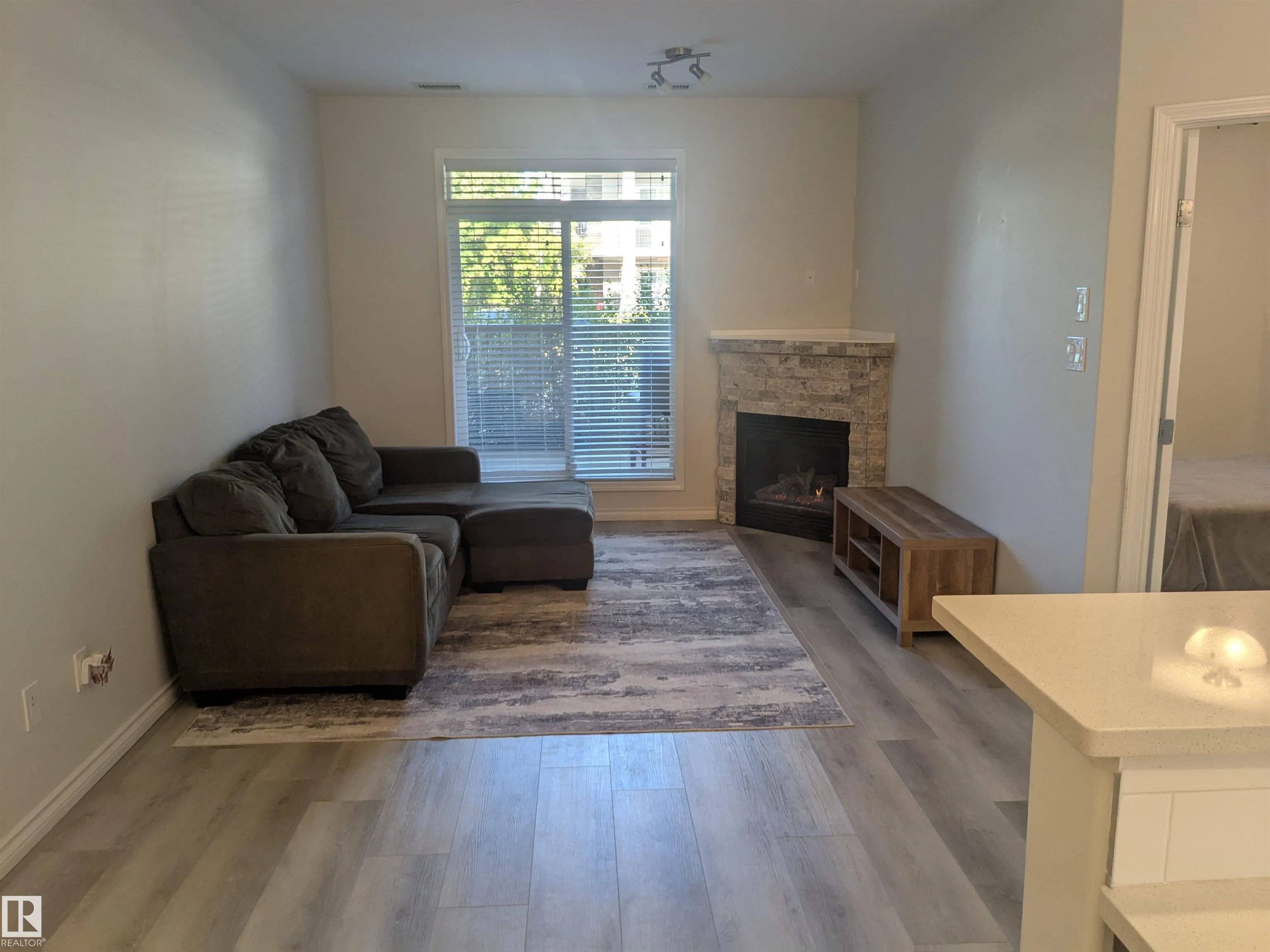 2503 HANNA Crescent