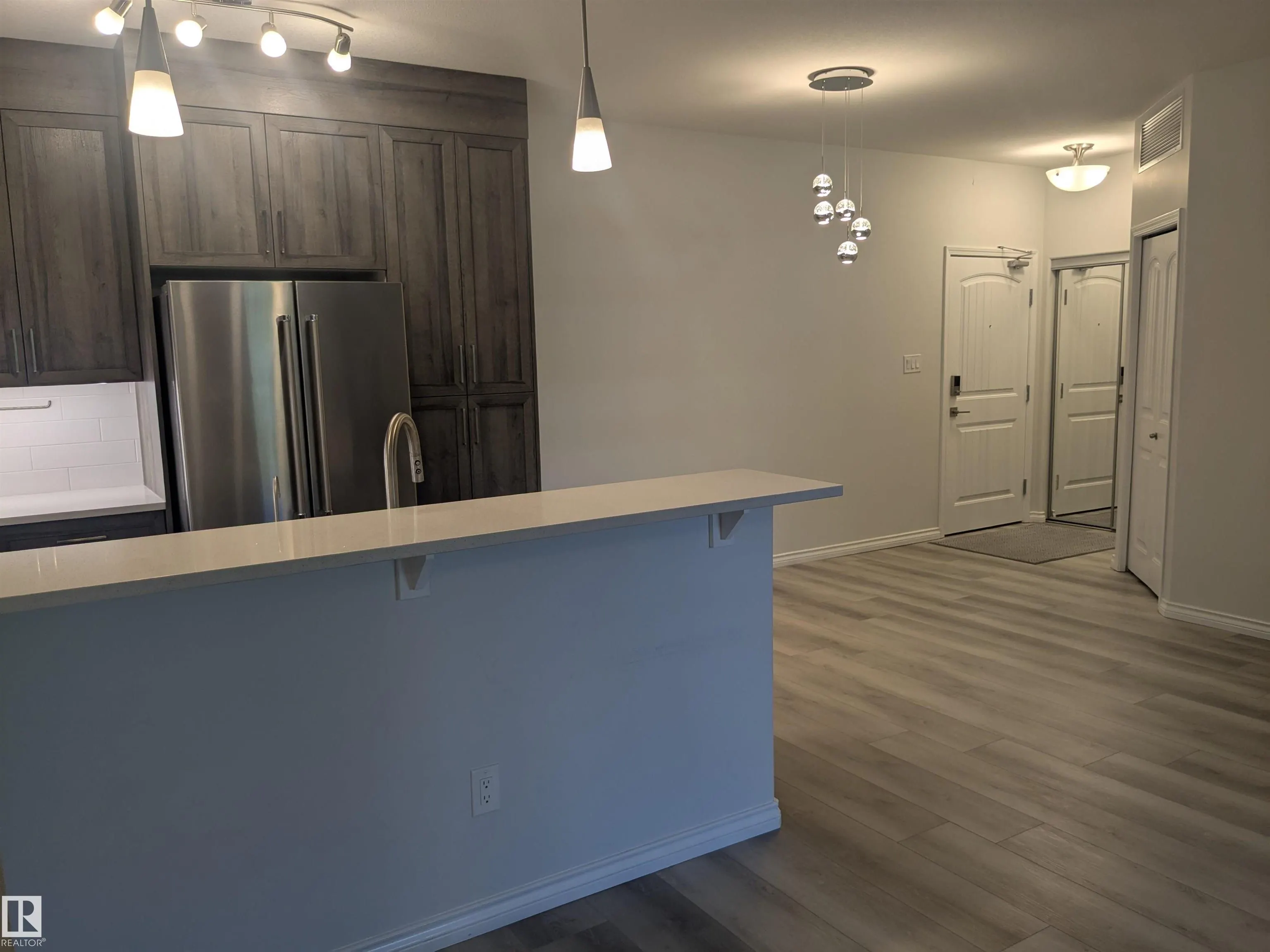 2503 HANNA Crescent