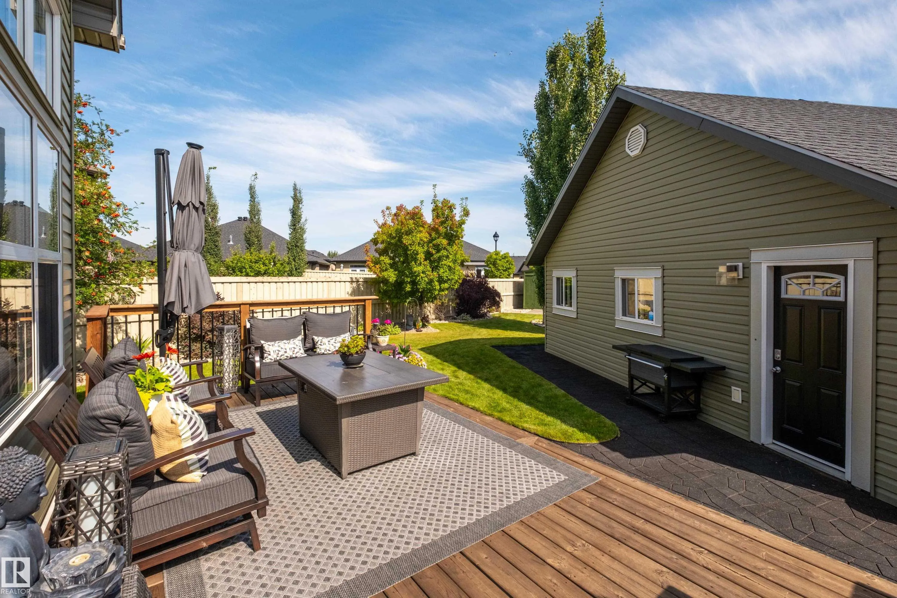 3053 Arthurs Crescent