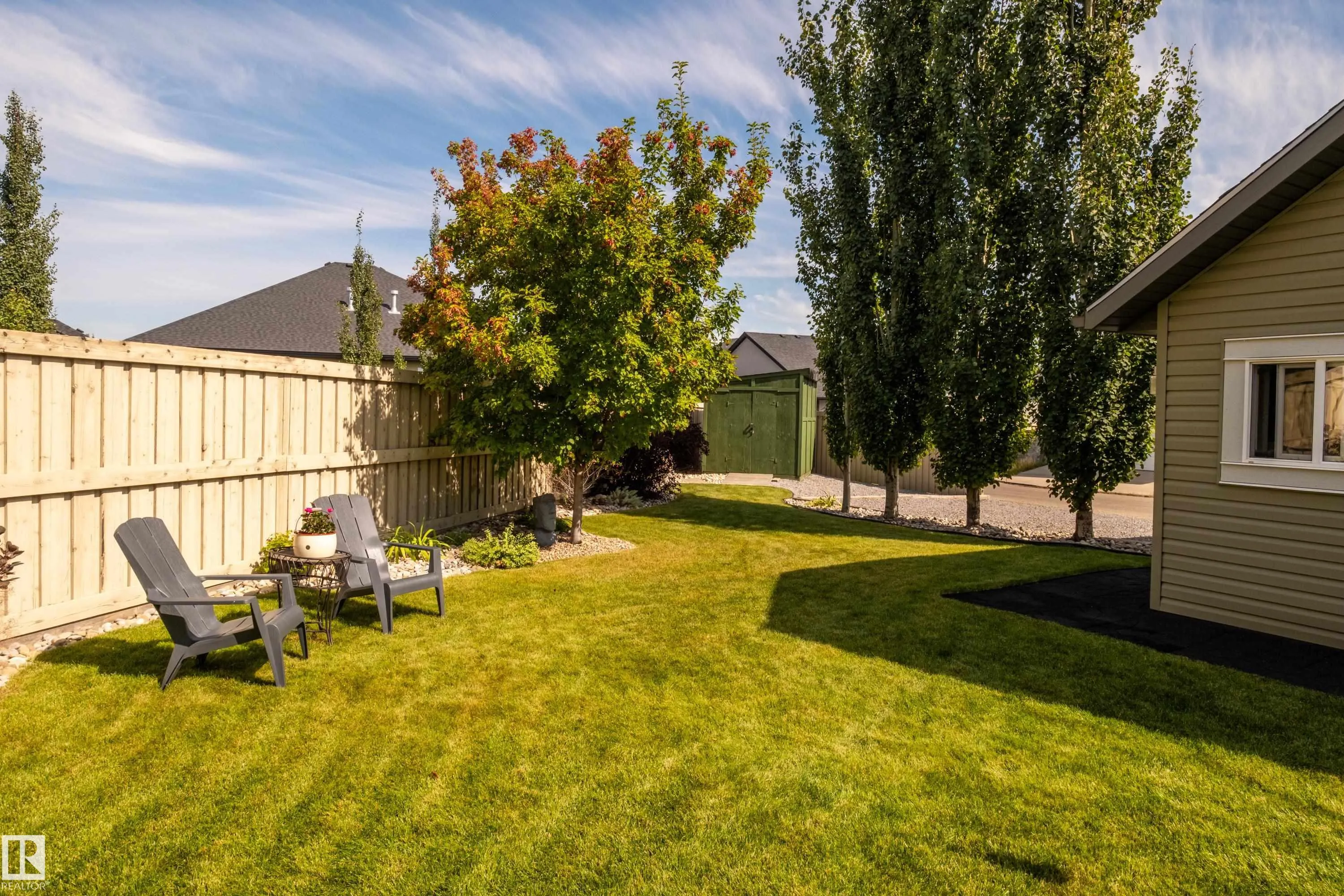 3053 Arthurs Crescent