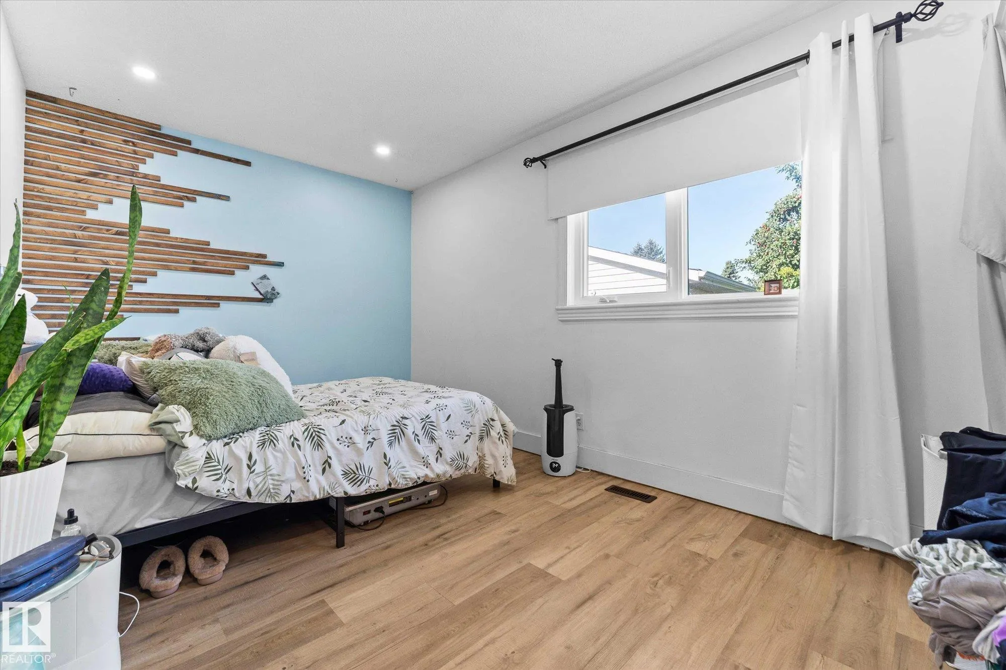 8004 180 Street