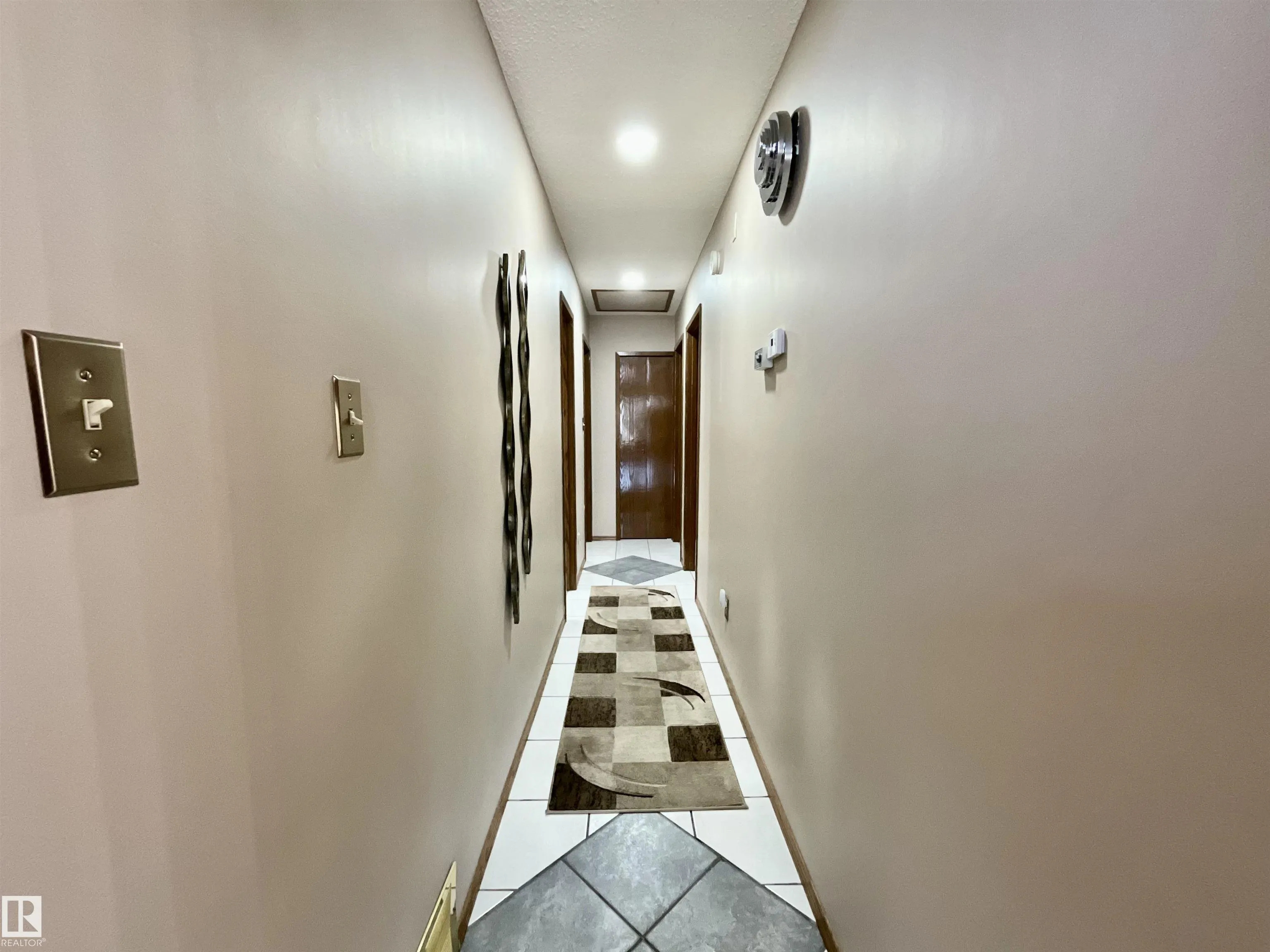 11031 166 Avenue