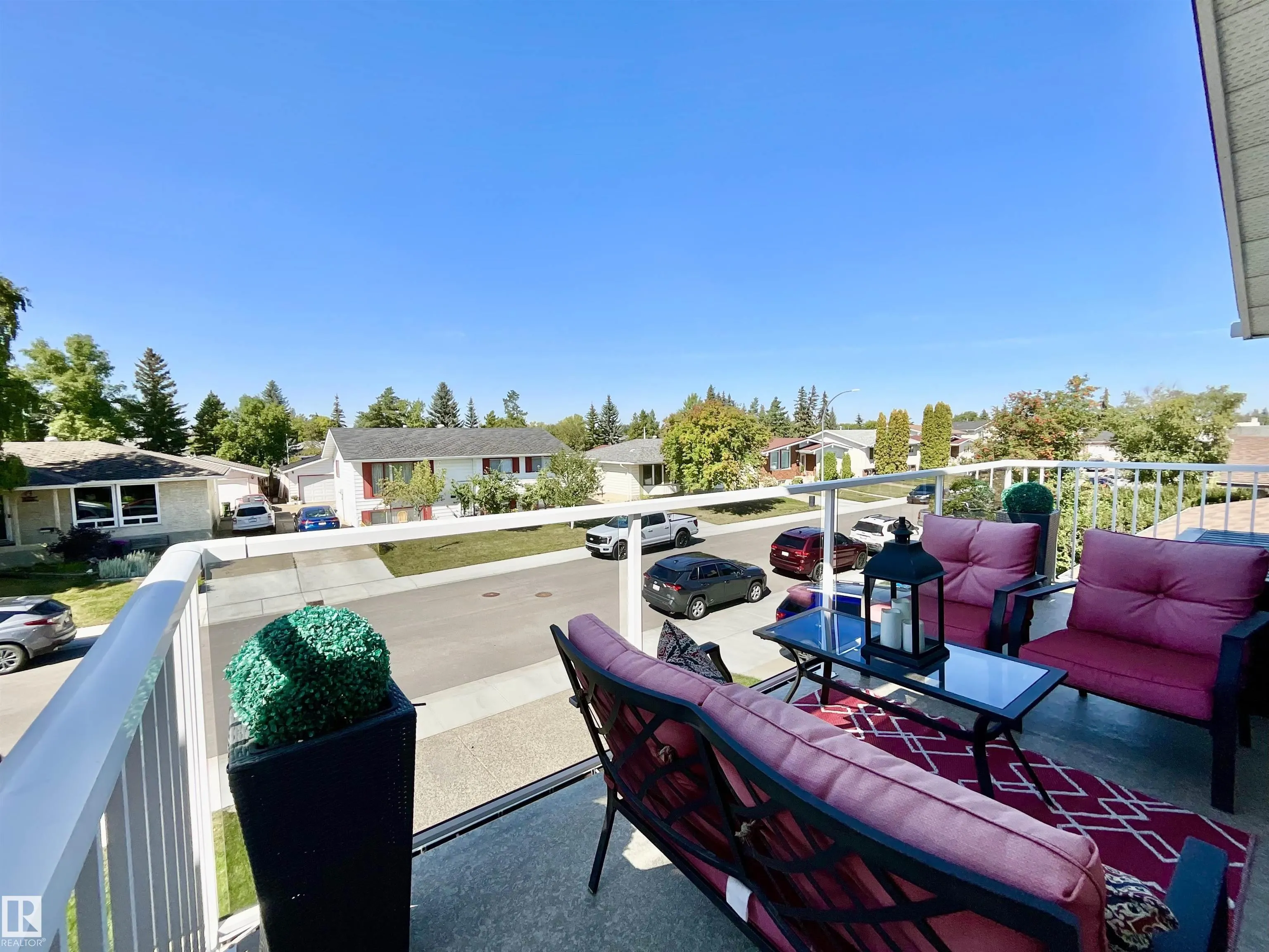 11031 166 Avenue