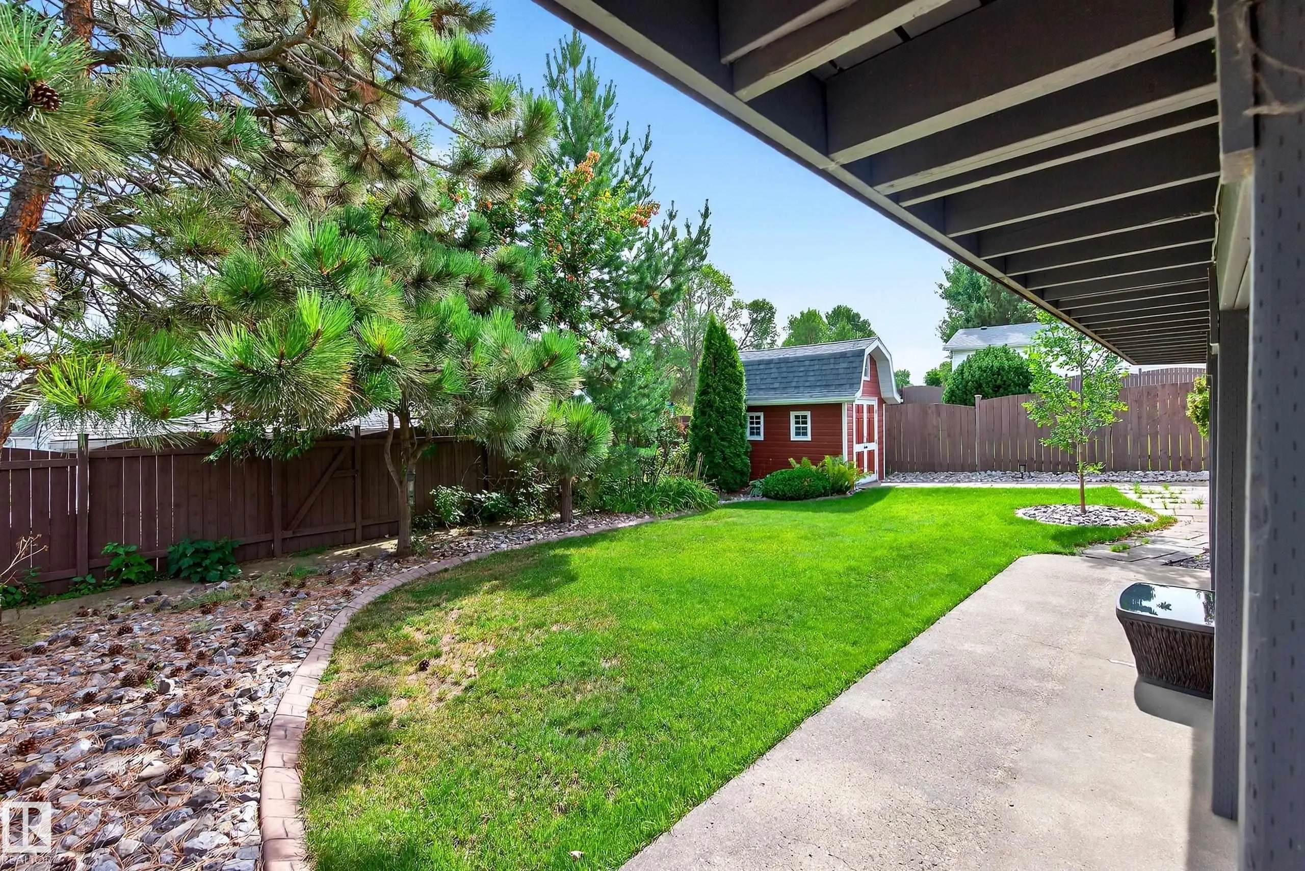 87 LOMBARD Crescent