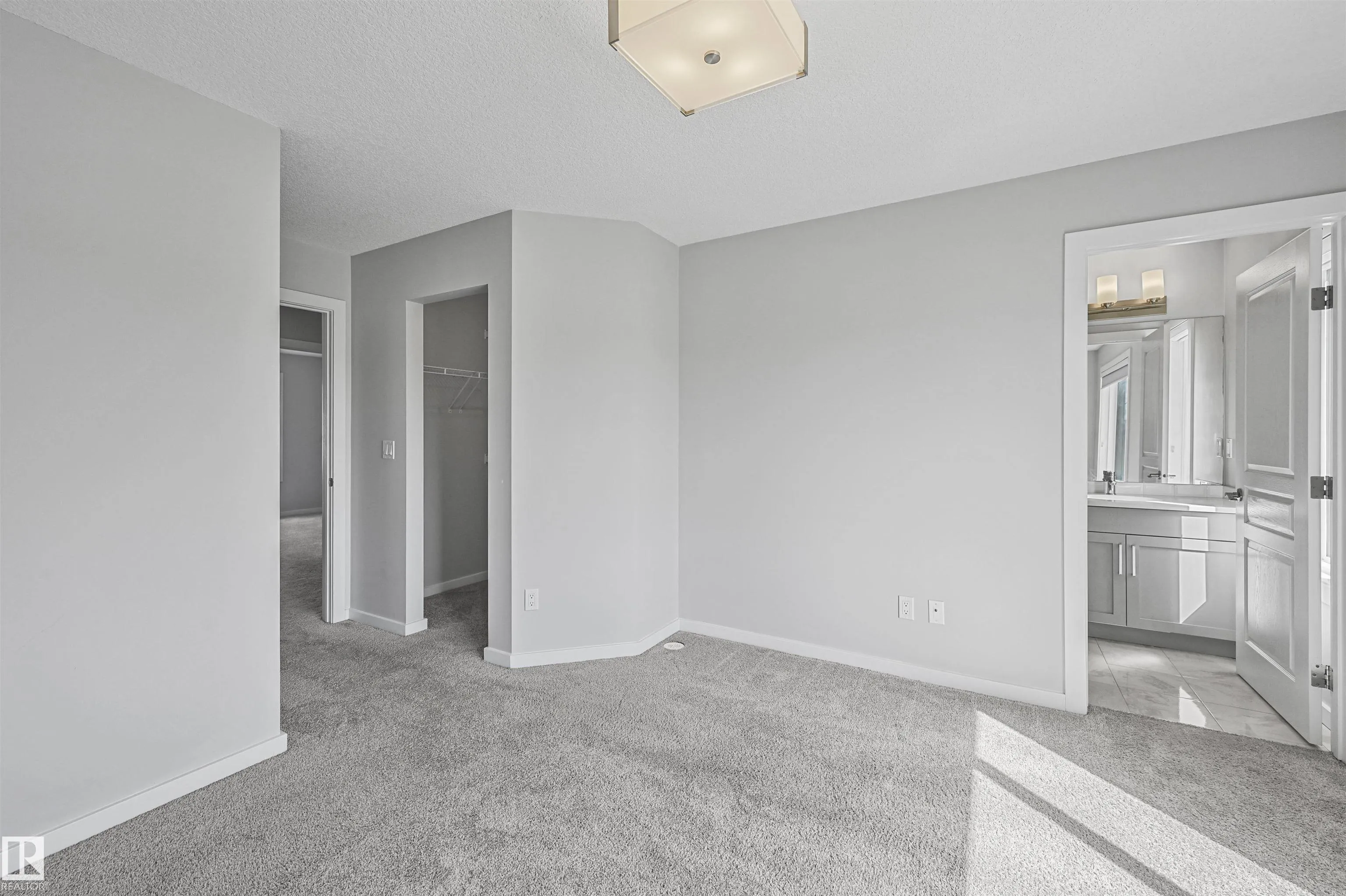 1010 RABBIT HILL Road