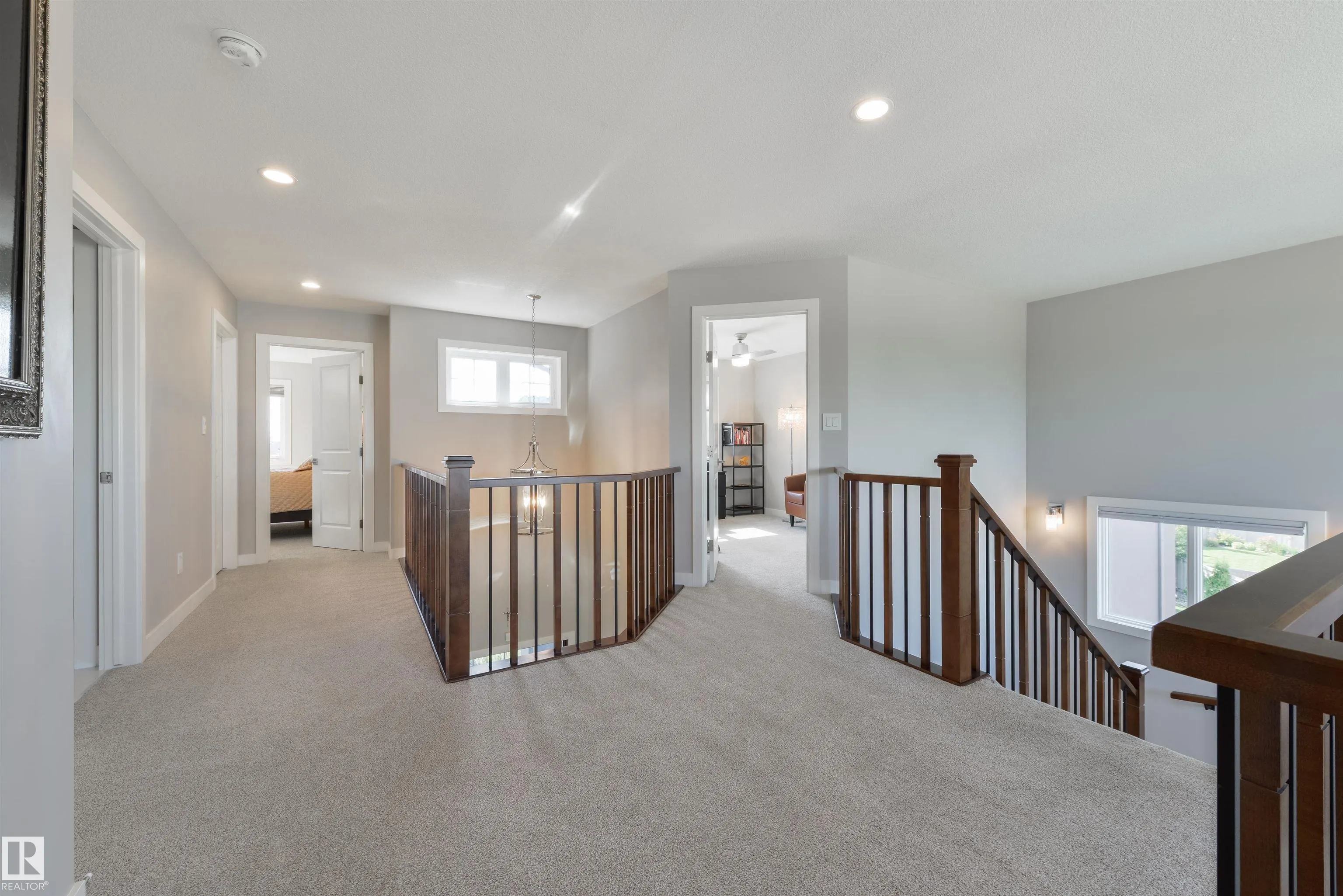 3961 KENNEDY Crescent