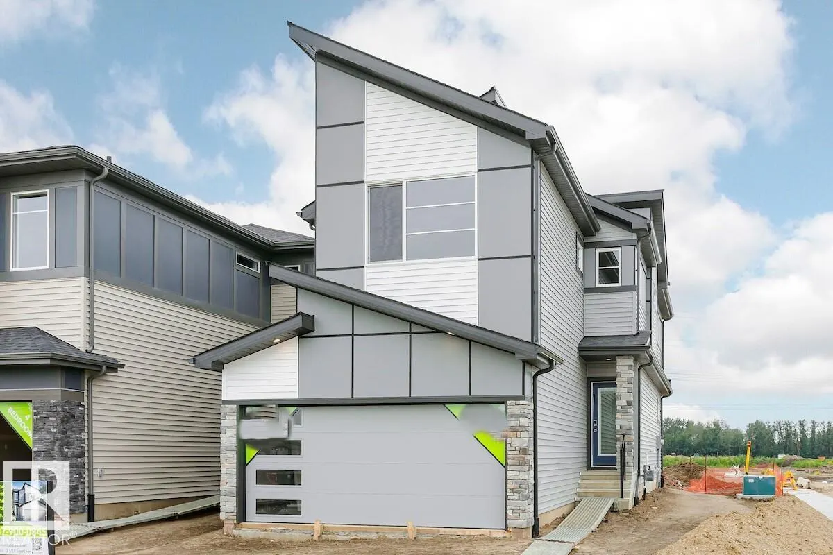 2371 Egret Way