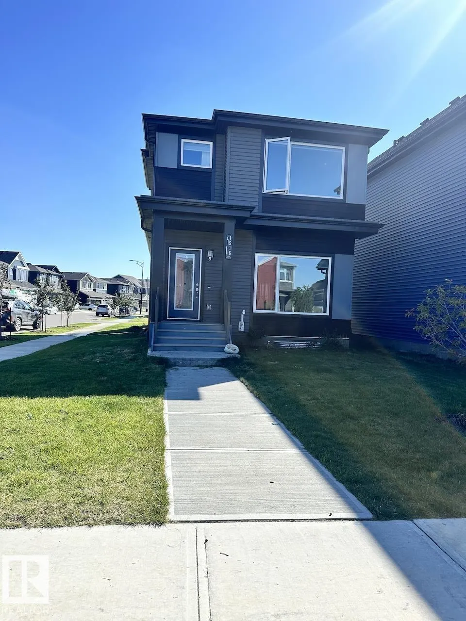 1516 PLUM CIRCLE Circle