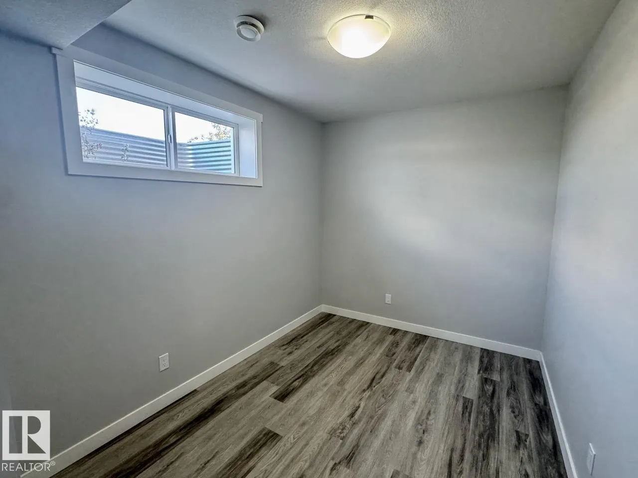 1516 PLUM CIRCLE Circle