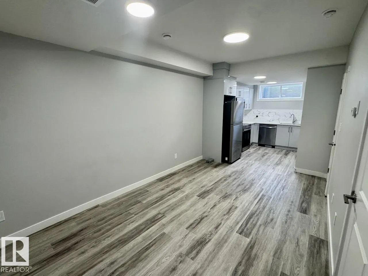 1516 PLUM CIRCLE Circle