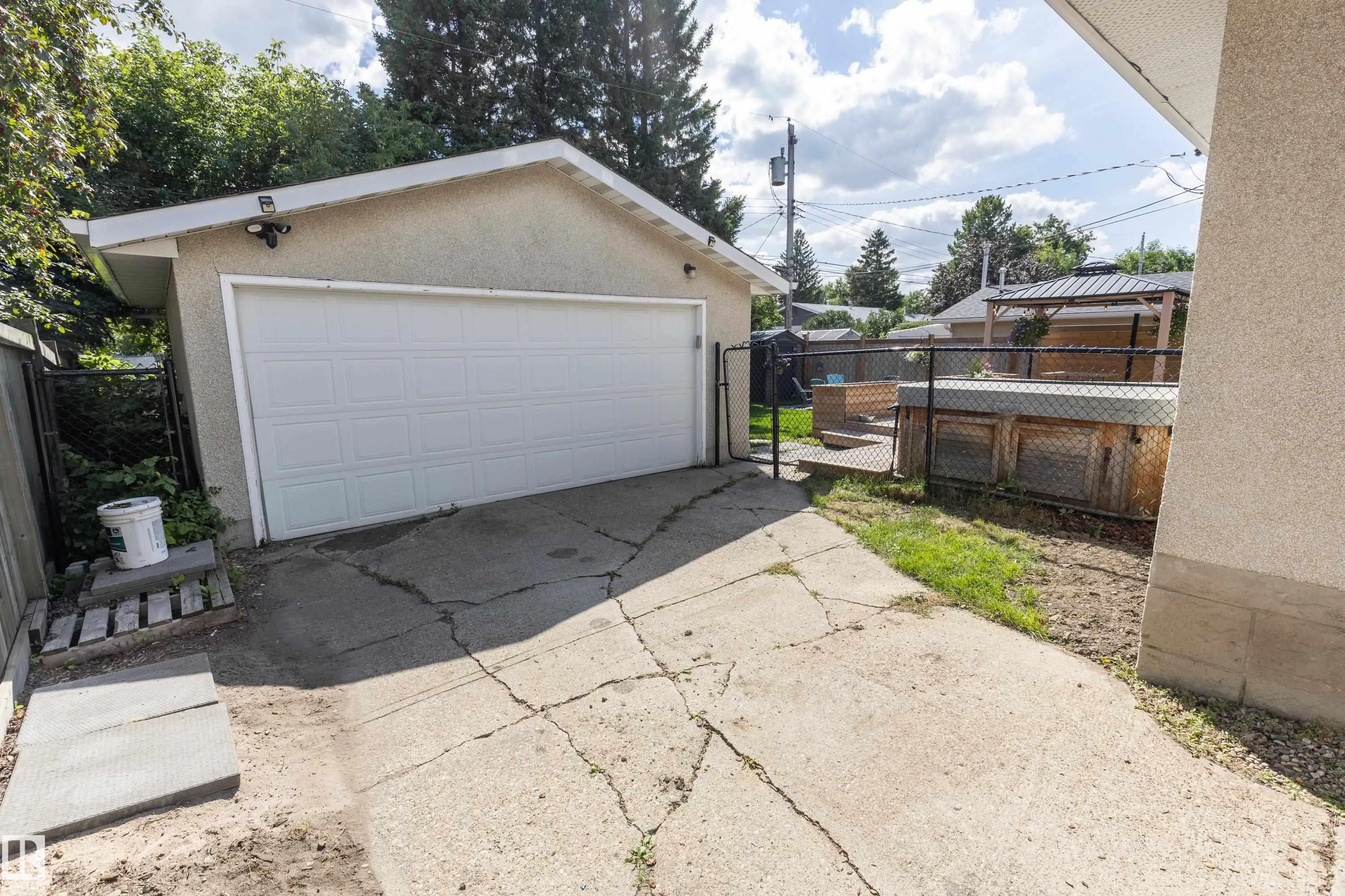 784 Birch Avenue