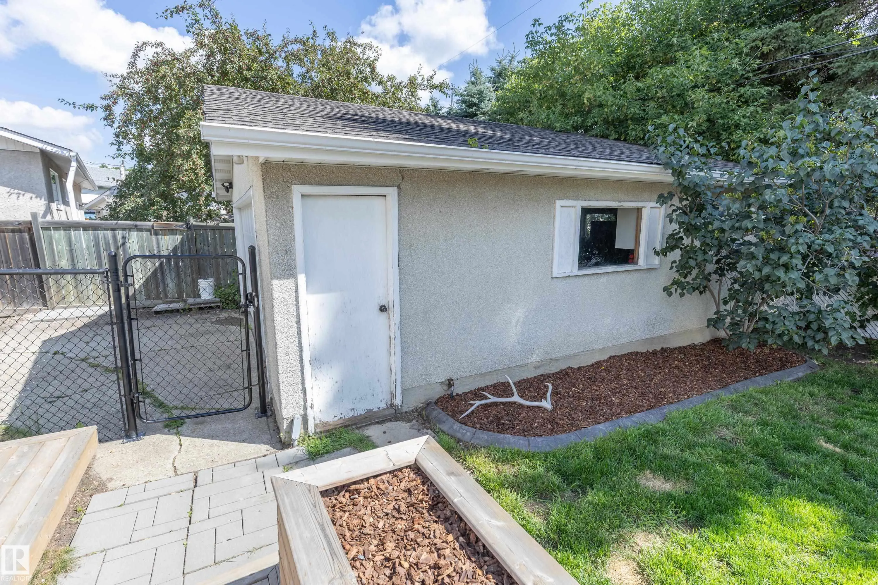 784 Birch Avenue