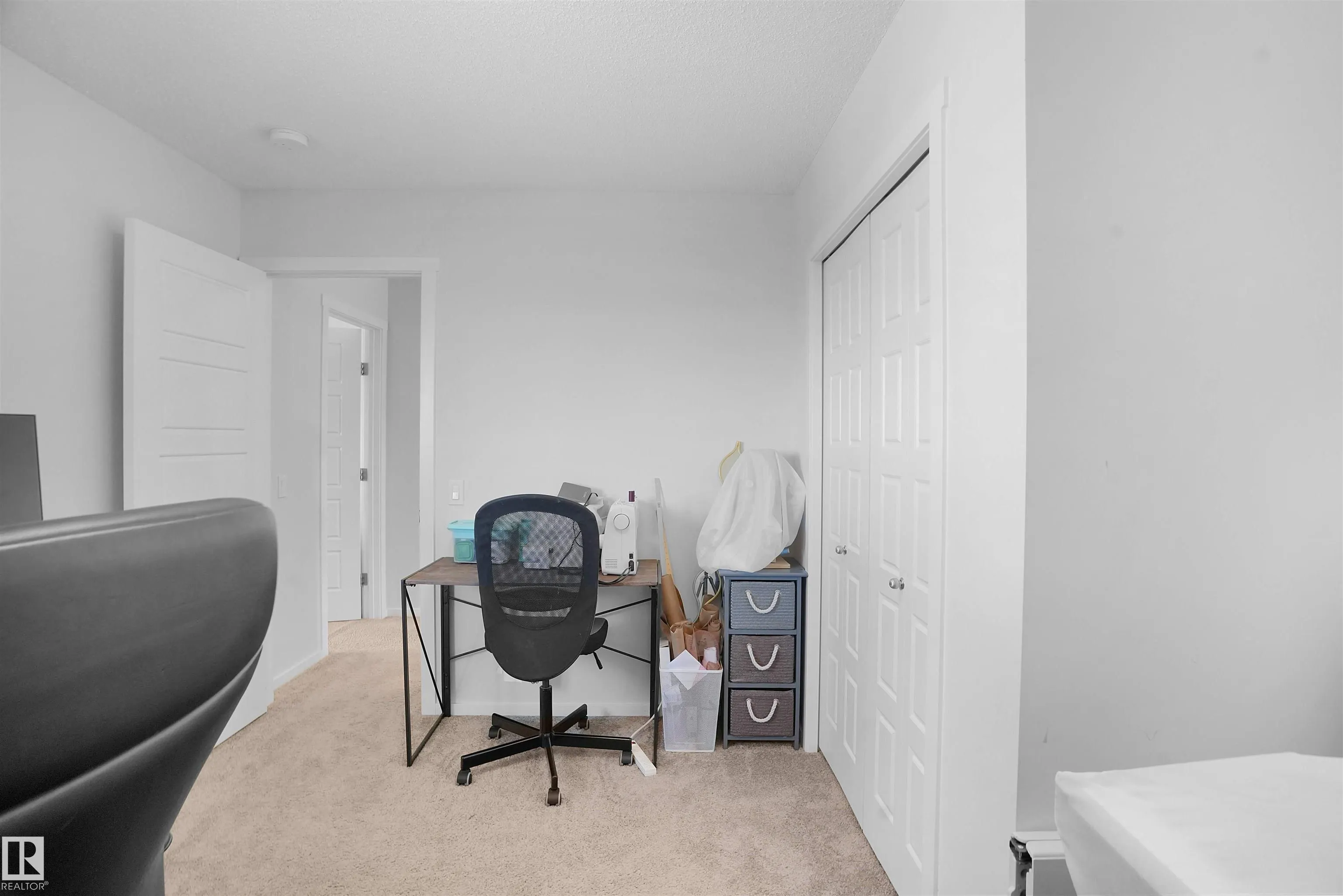 6004 ROSENTHAL Way