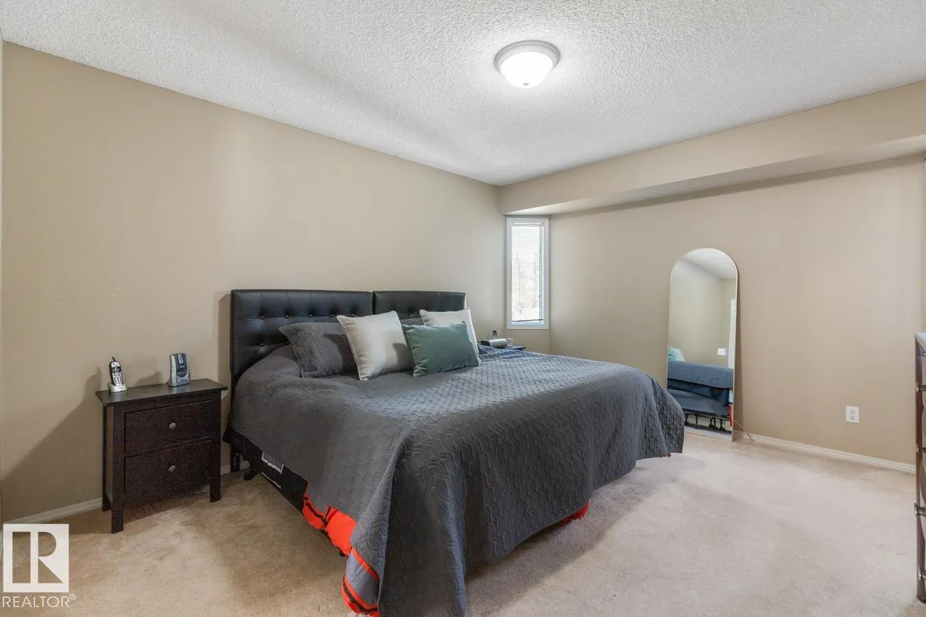 288 REGENCY Drive