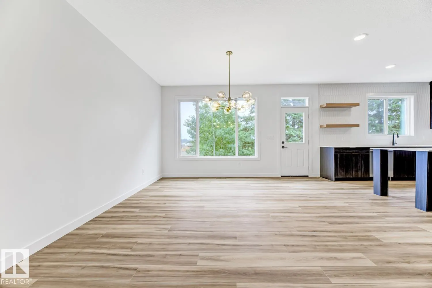 3 EMERSON Landing