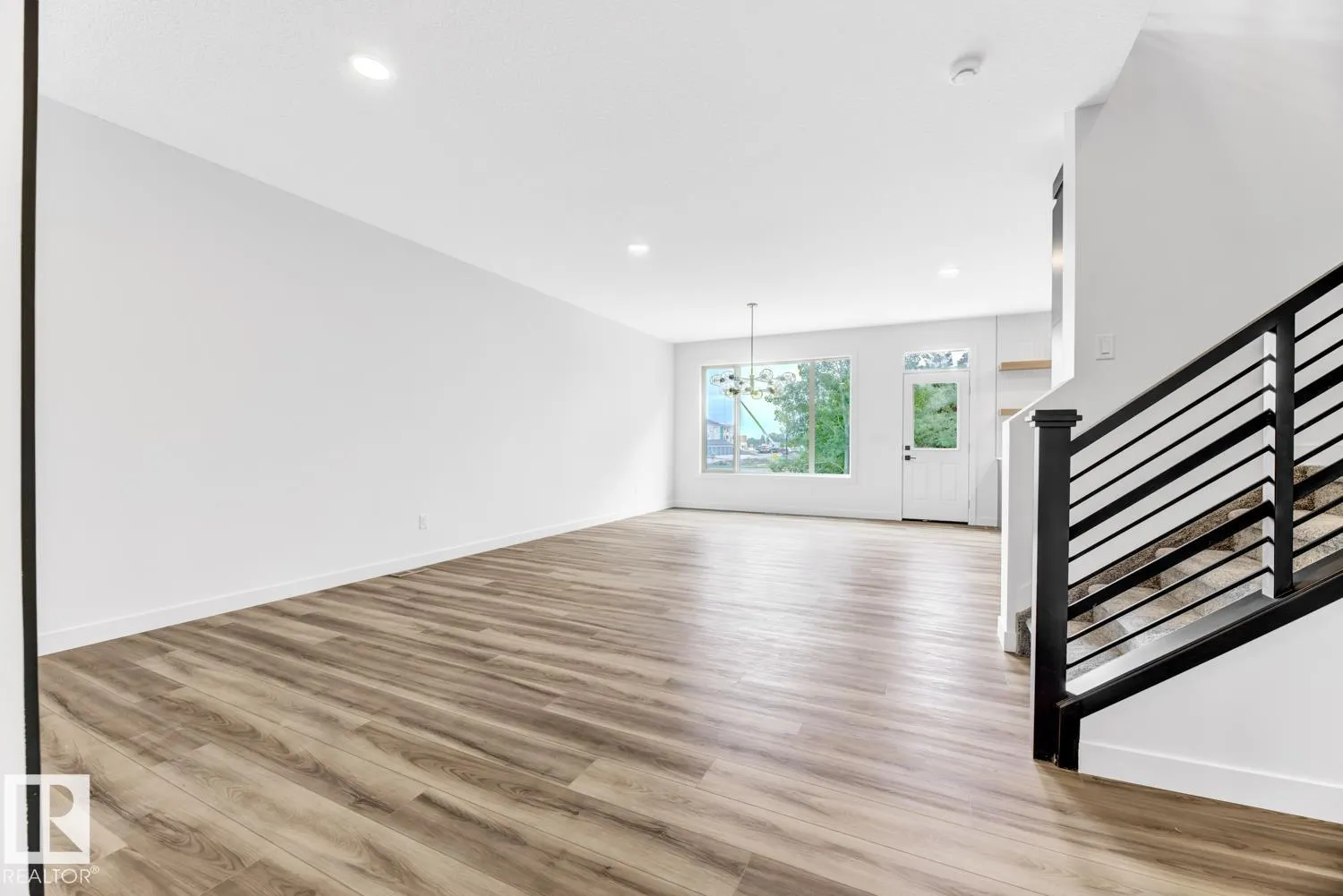 3 EMERSON Landing