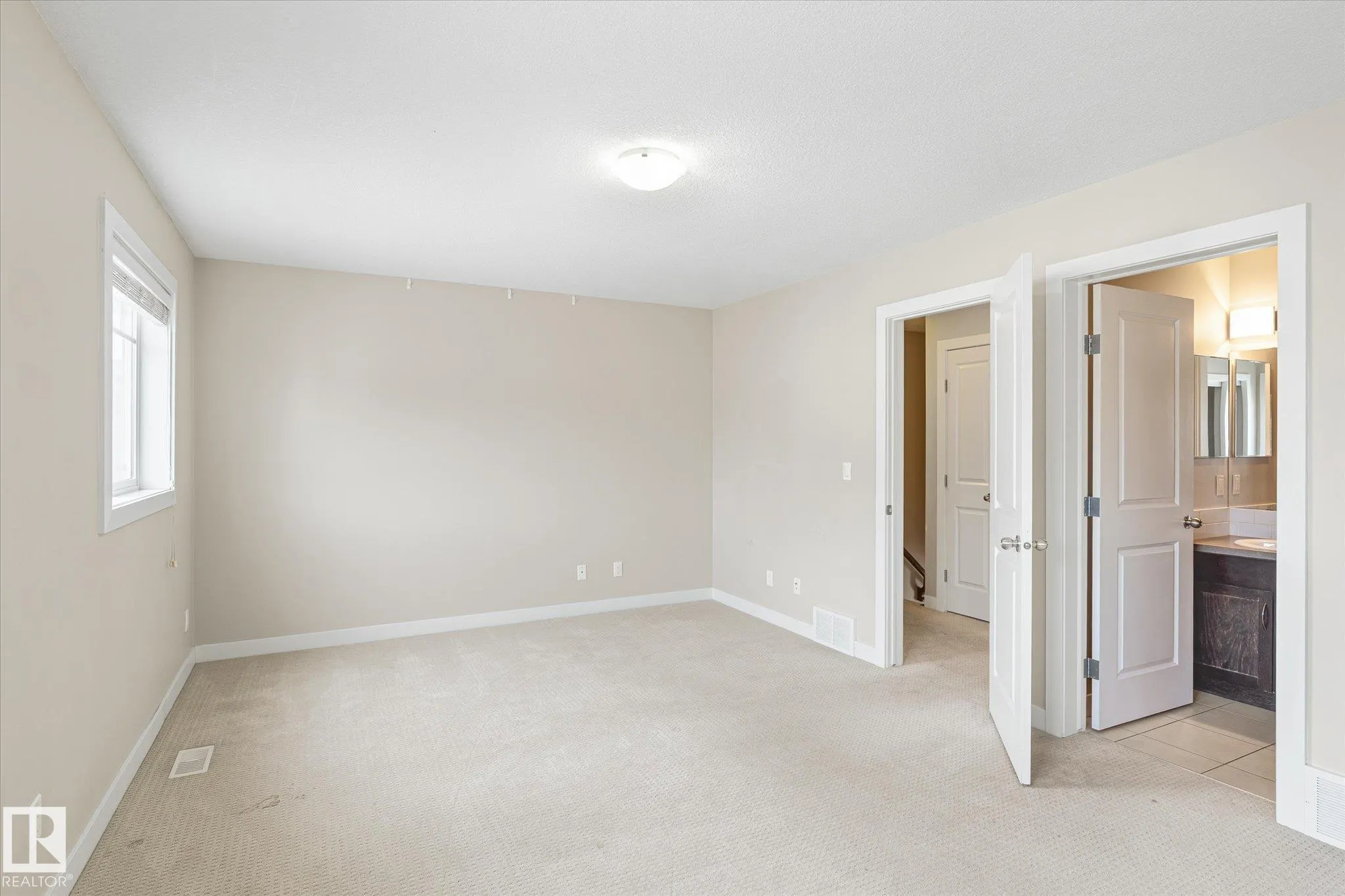 7289 SOUTH TERWILLEGAR Drive