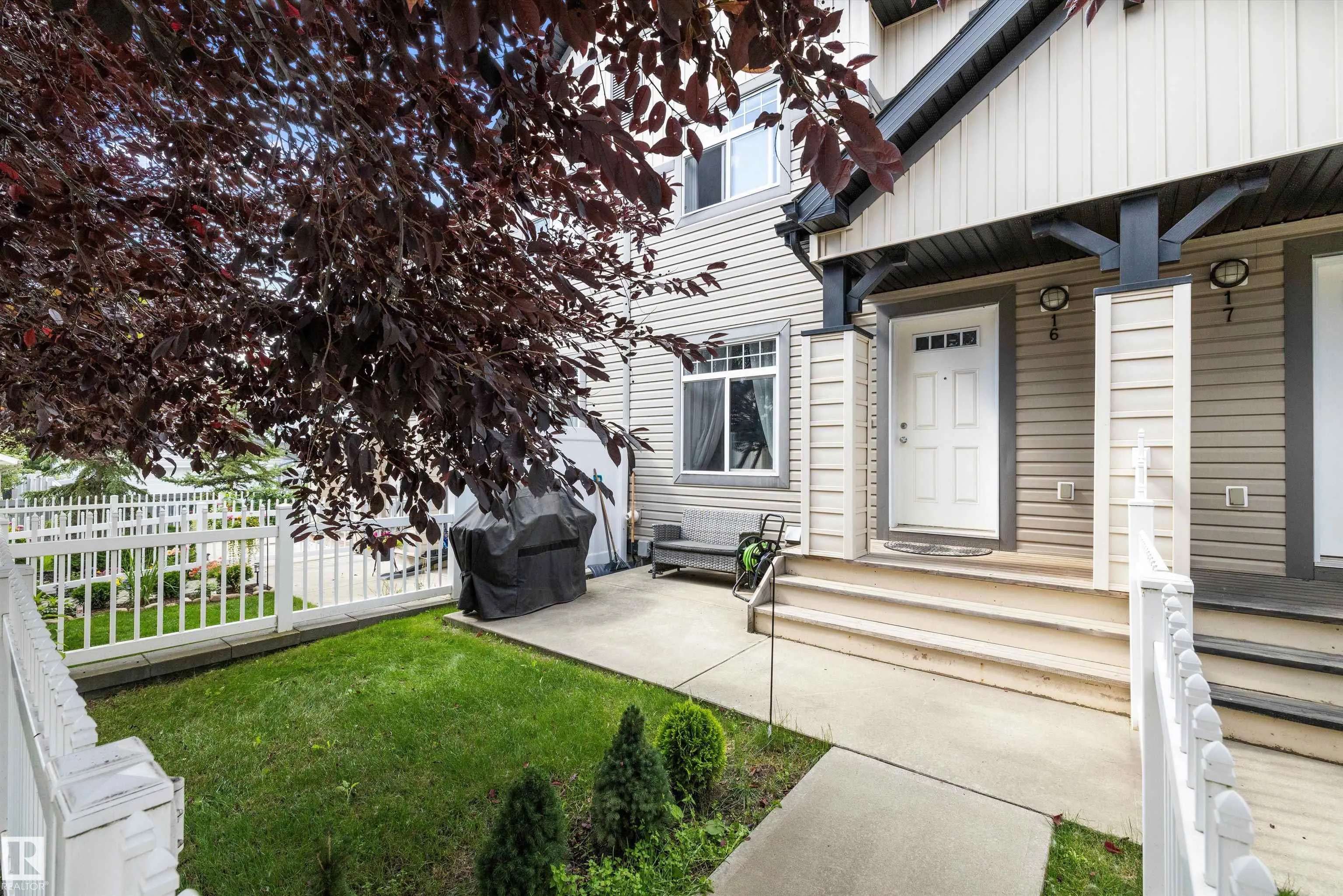 465 HEMINGWAY Road