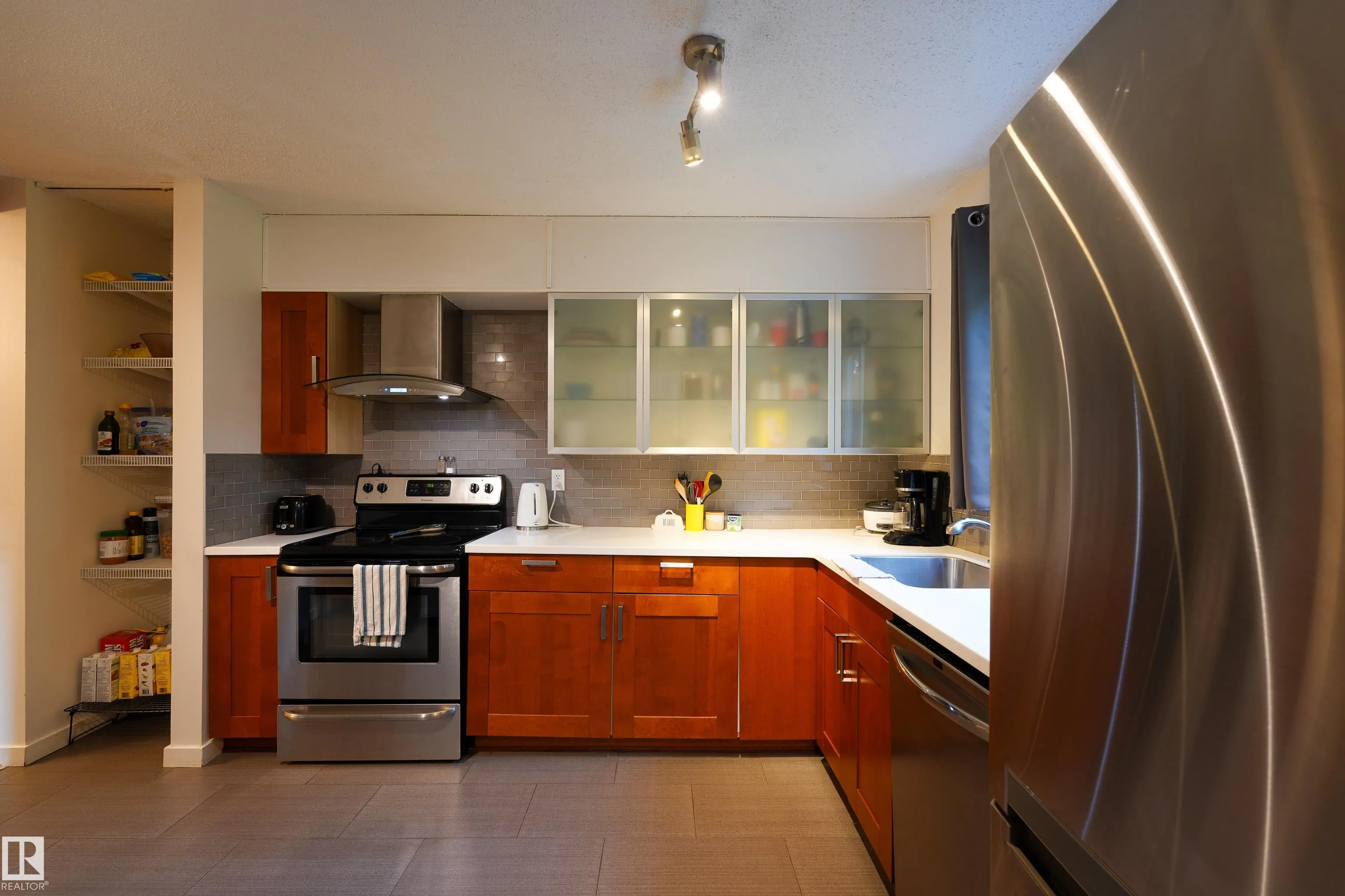 26 MCLEOD Place