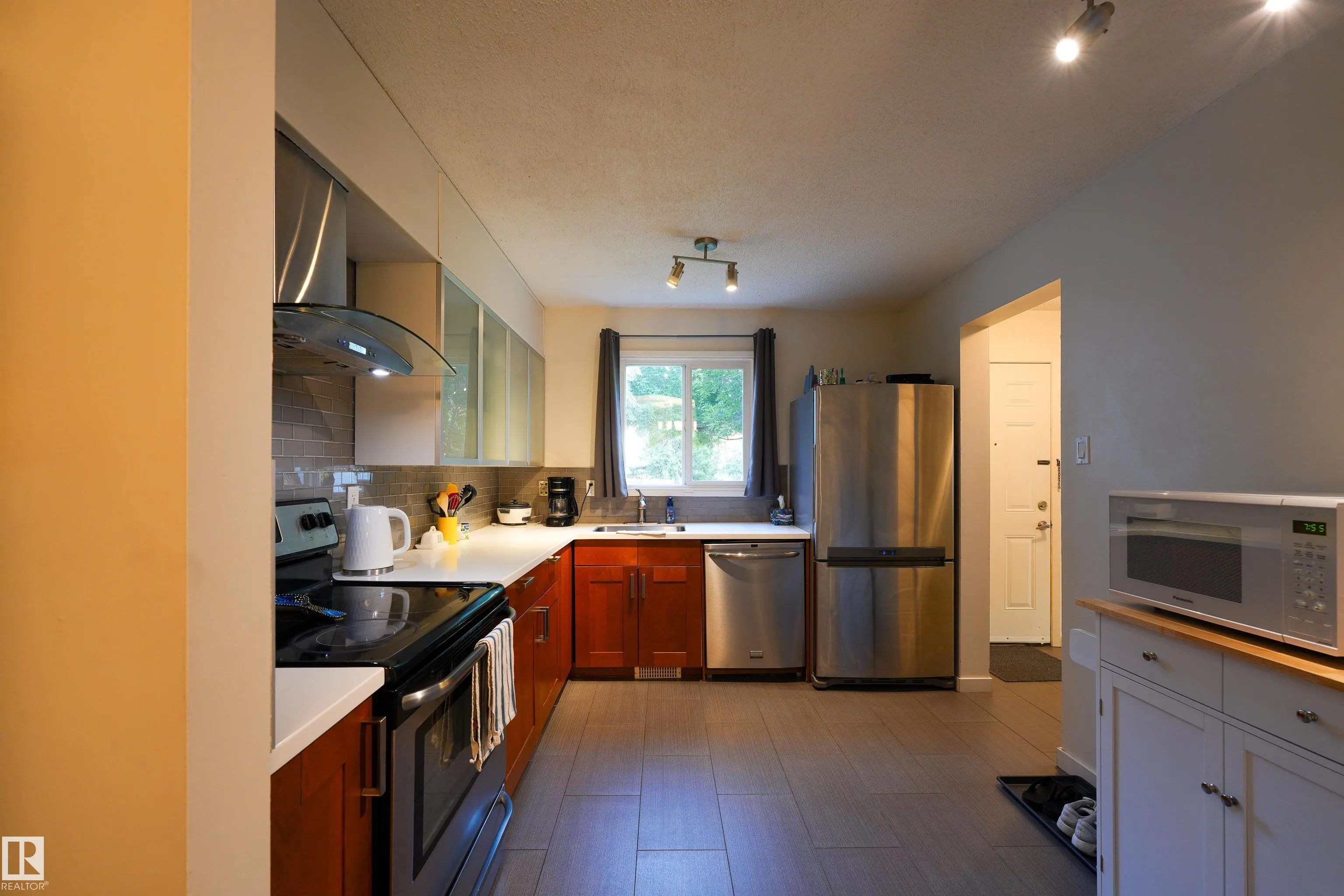 26 MCLEOD Place