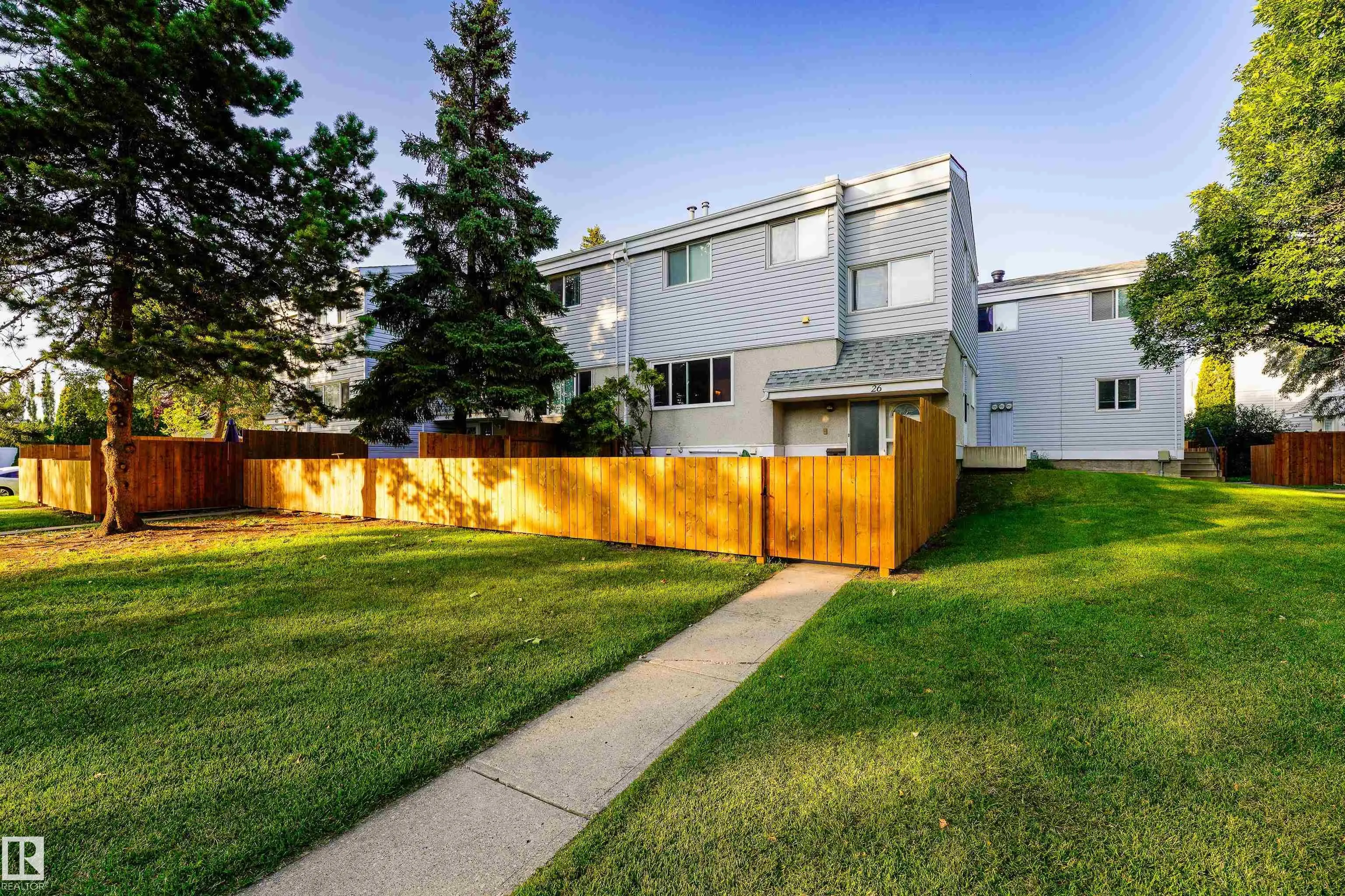 26 MCLEOD Place