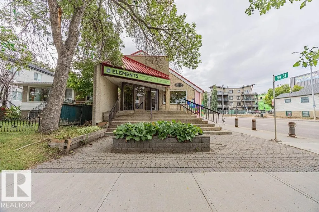 9865 85 Avenue