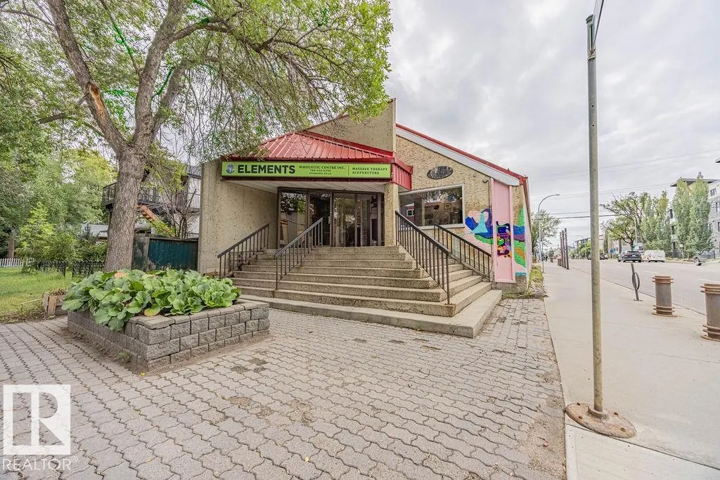 9865 85 Avenue