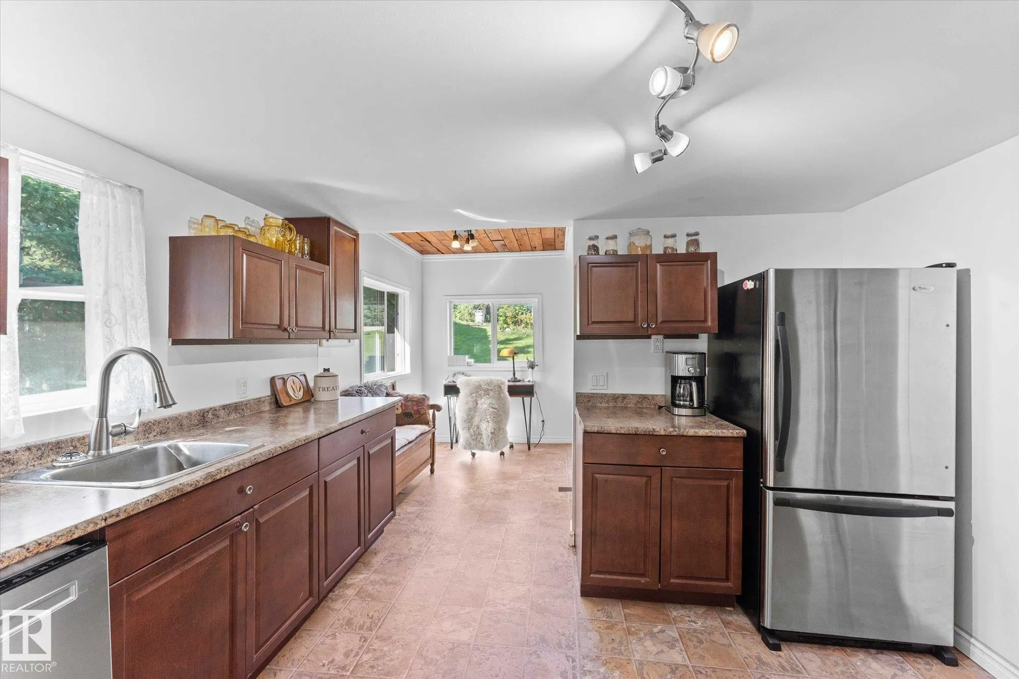 251 Range Road 20