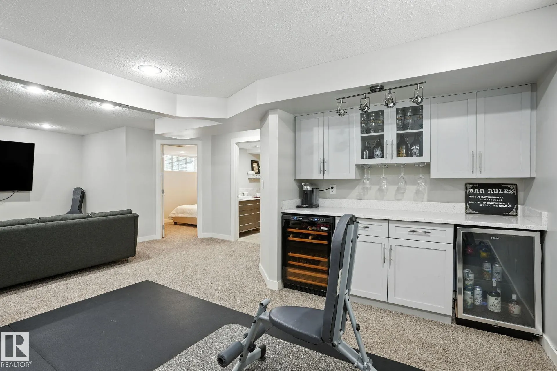 6004 CAMERON Close