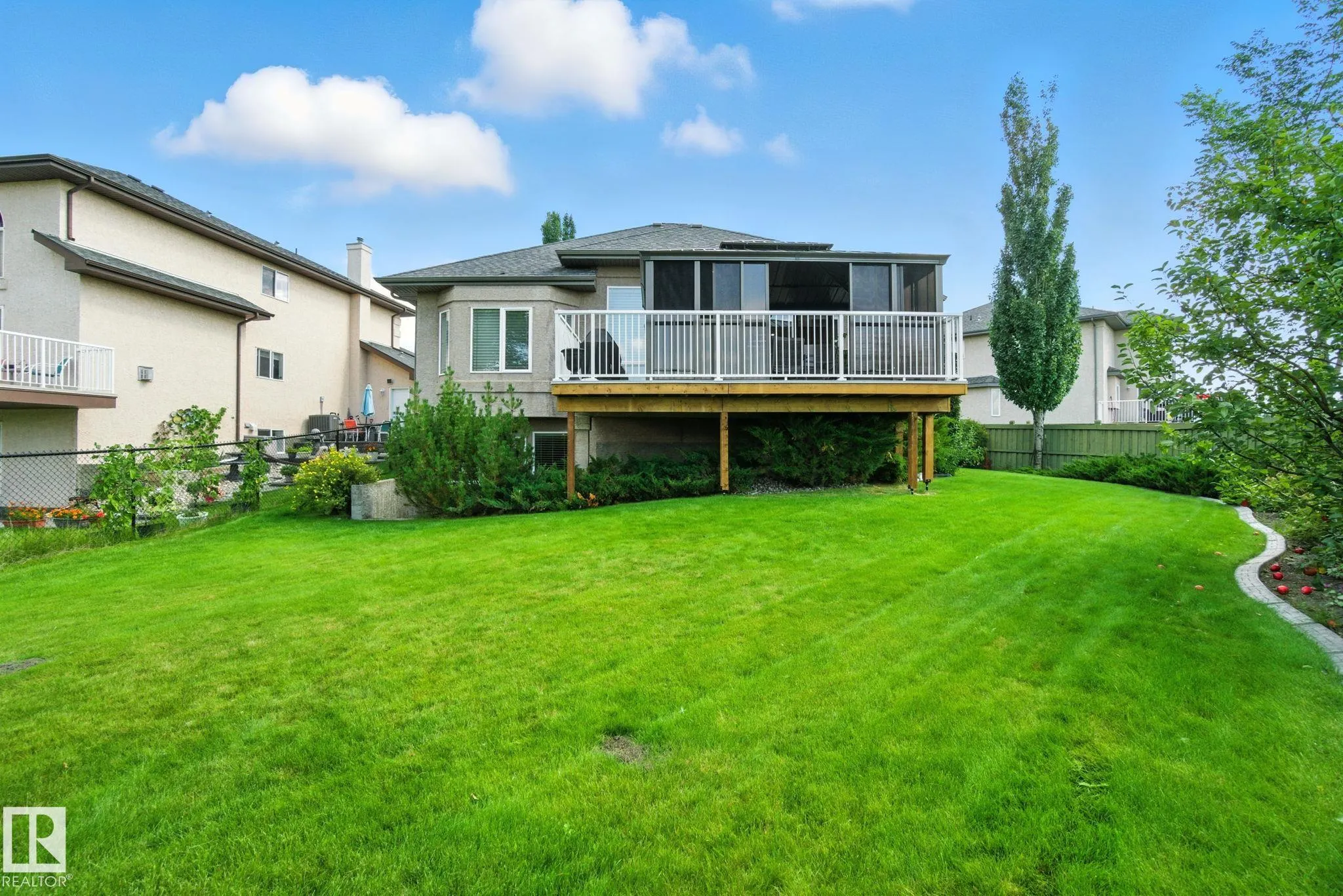 1526 HASWELL Close