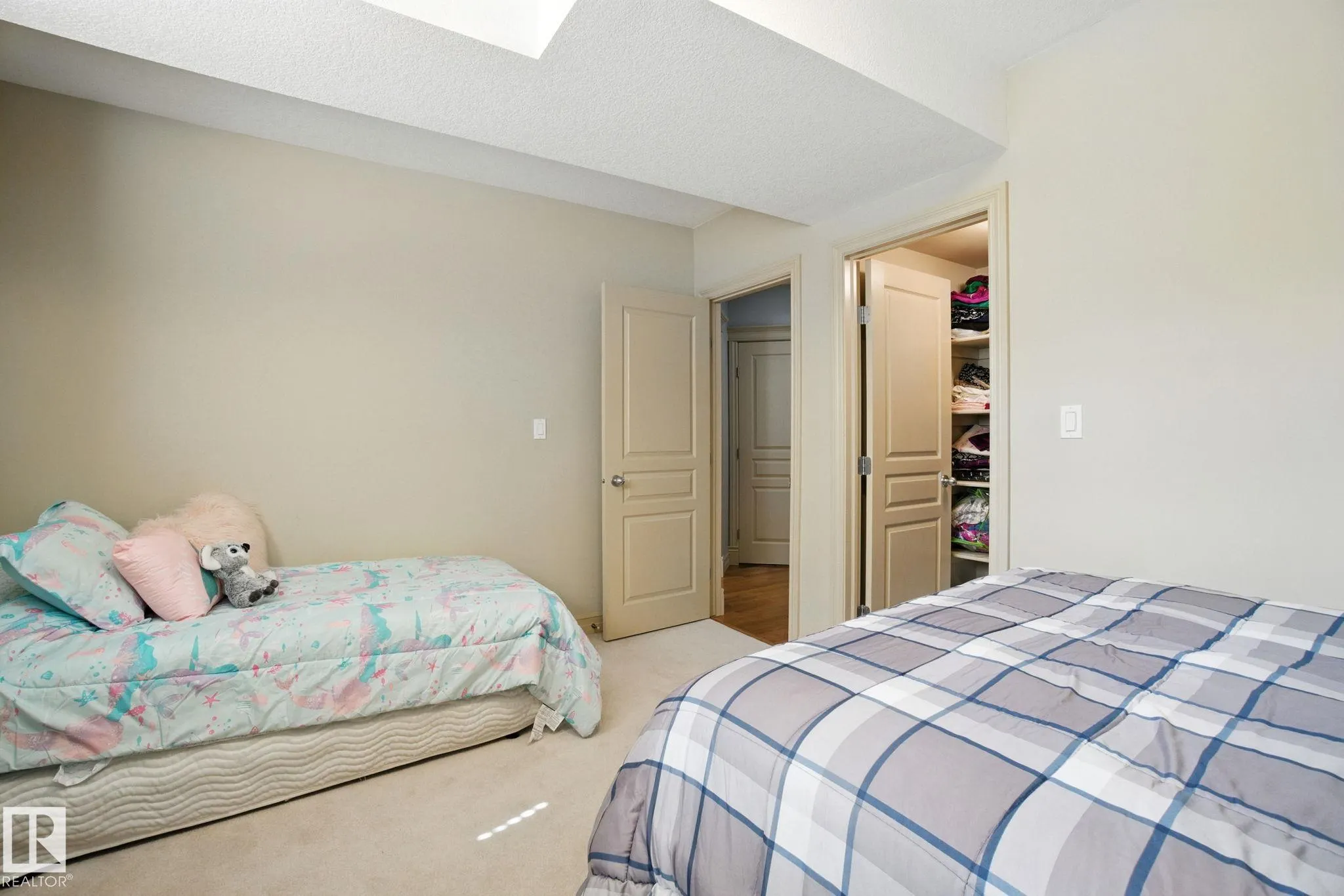 1526 HASWELL Close