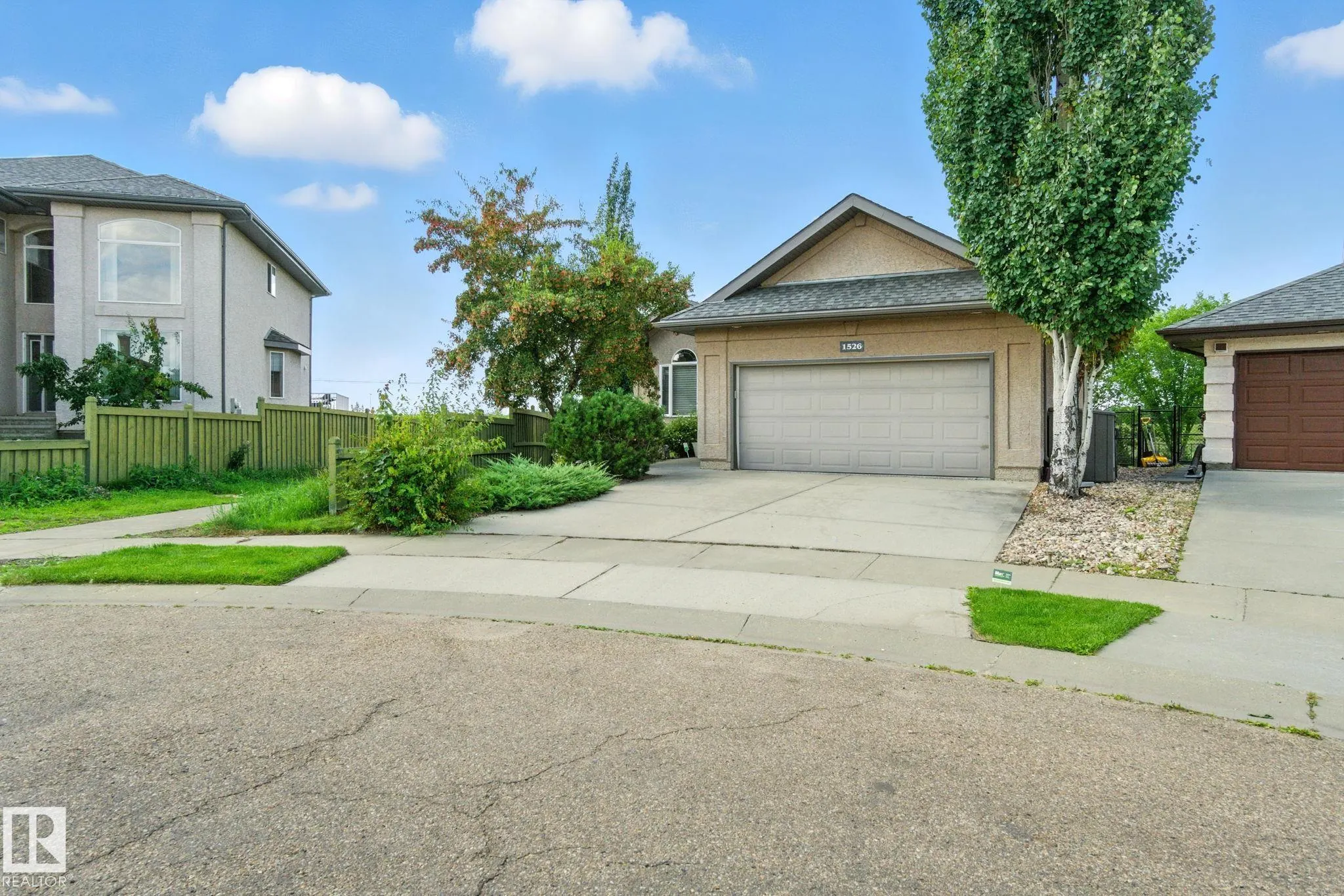 1526 HASWELL Close