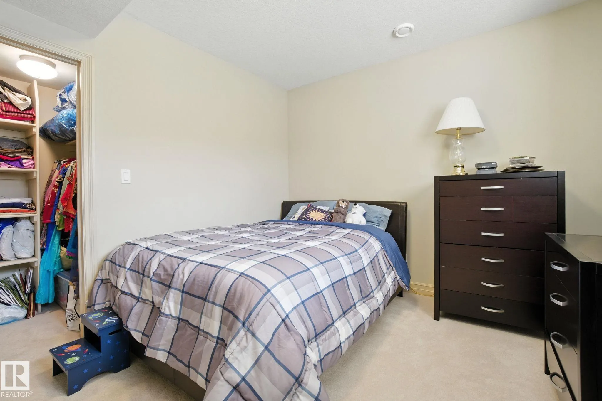 1526 HASWELL Close