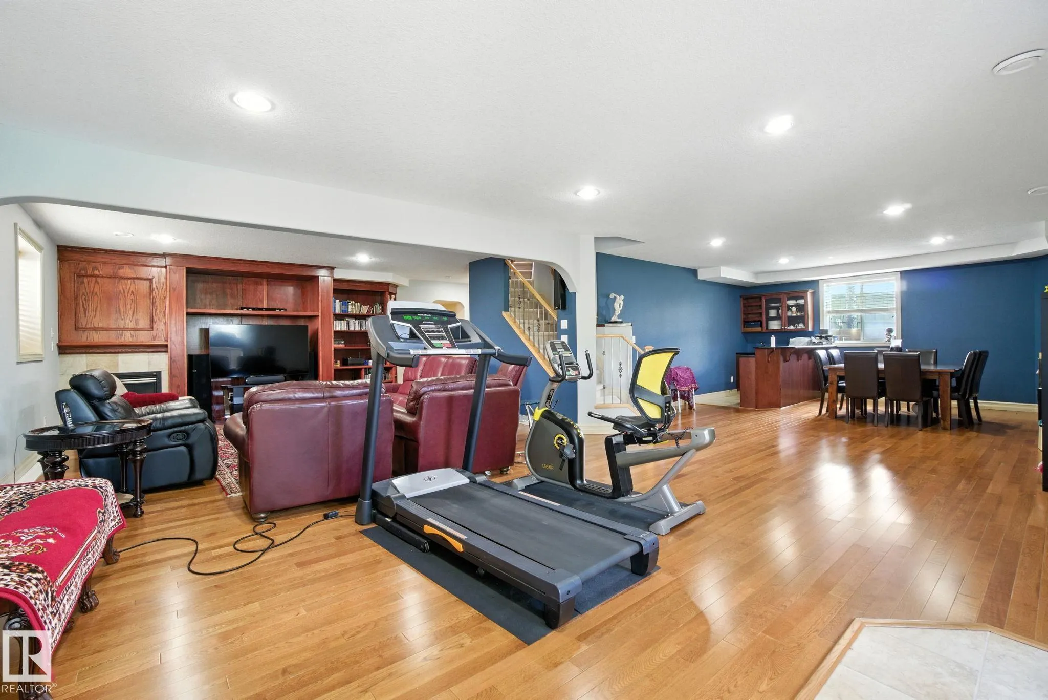 1526 HASWELL Close