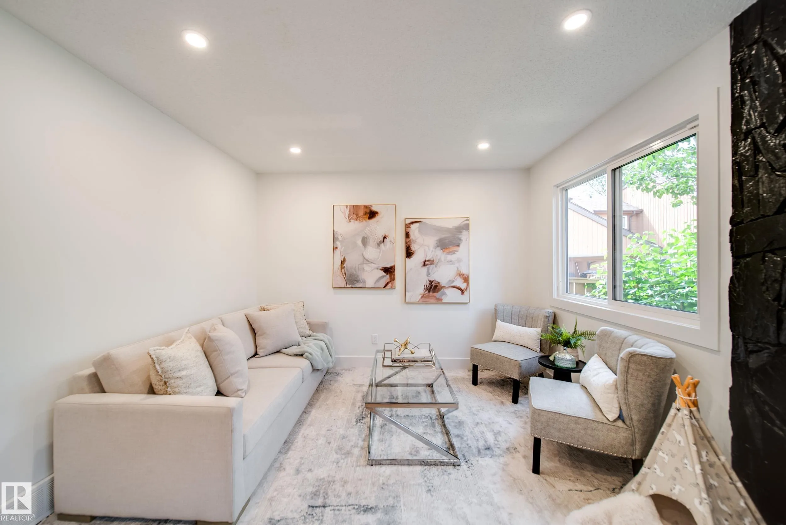 6098 MILL WOODS
