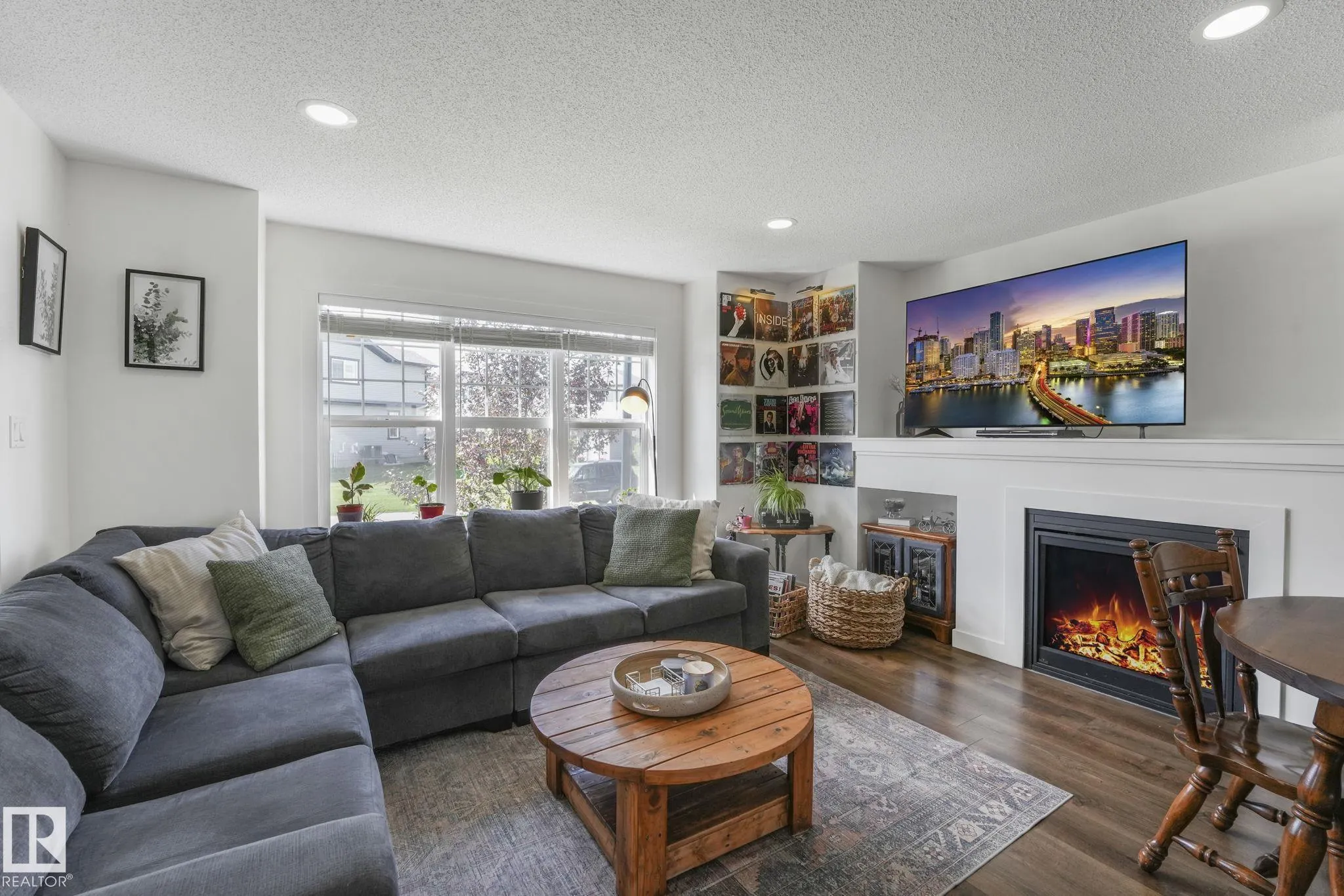 28 HOPE Common