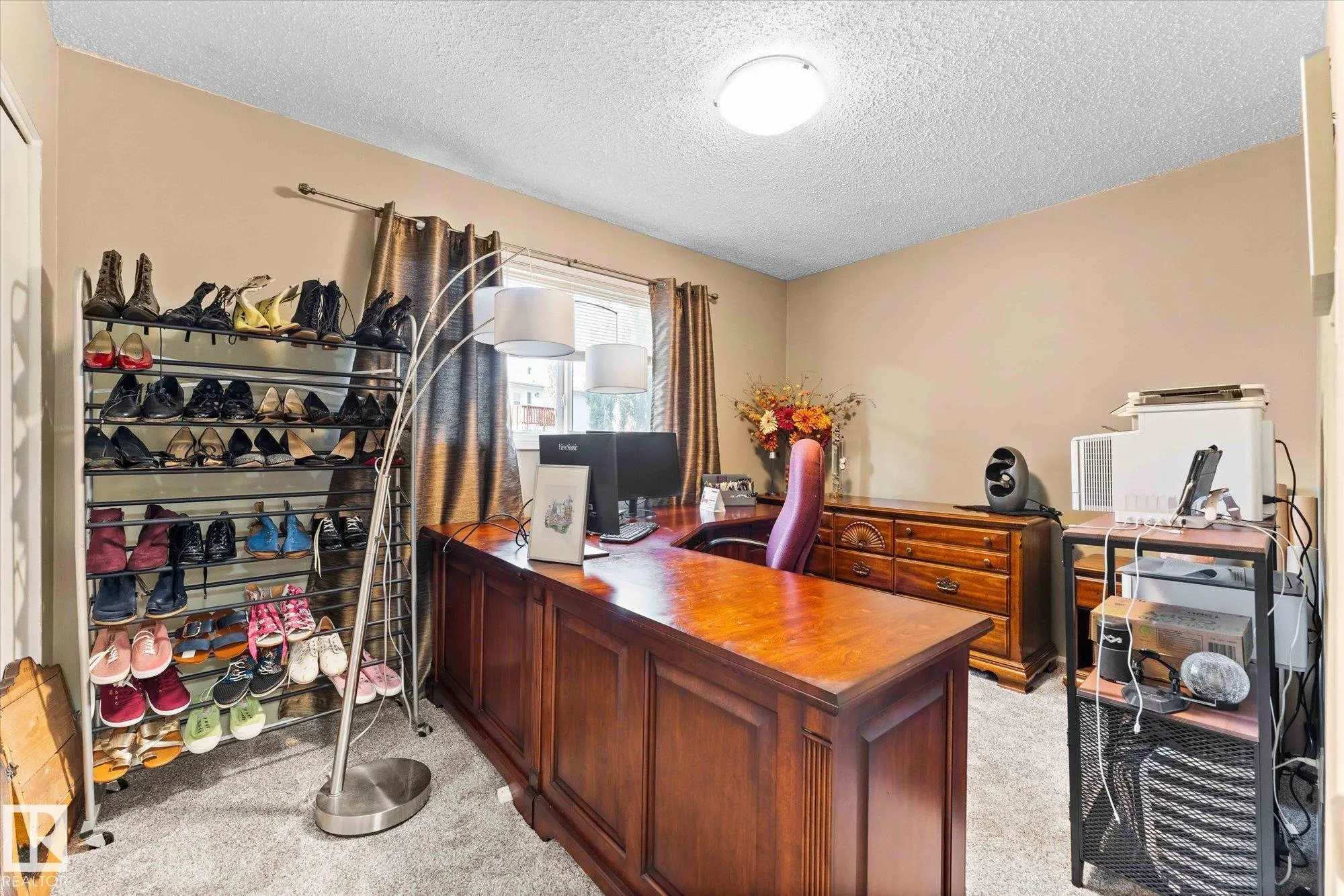 1 MILLER Avenue
