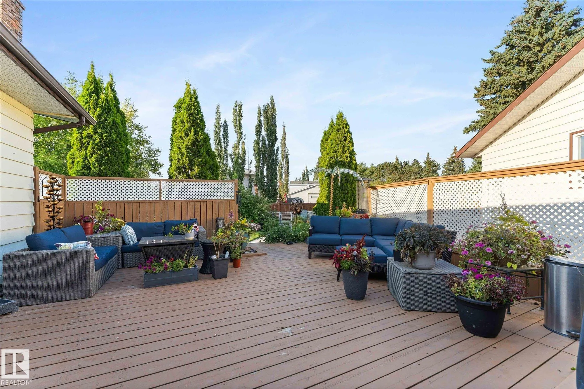 1 MILLER Avenue