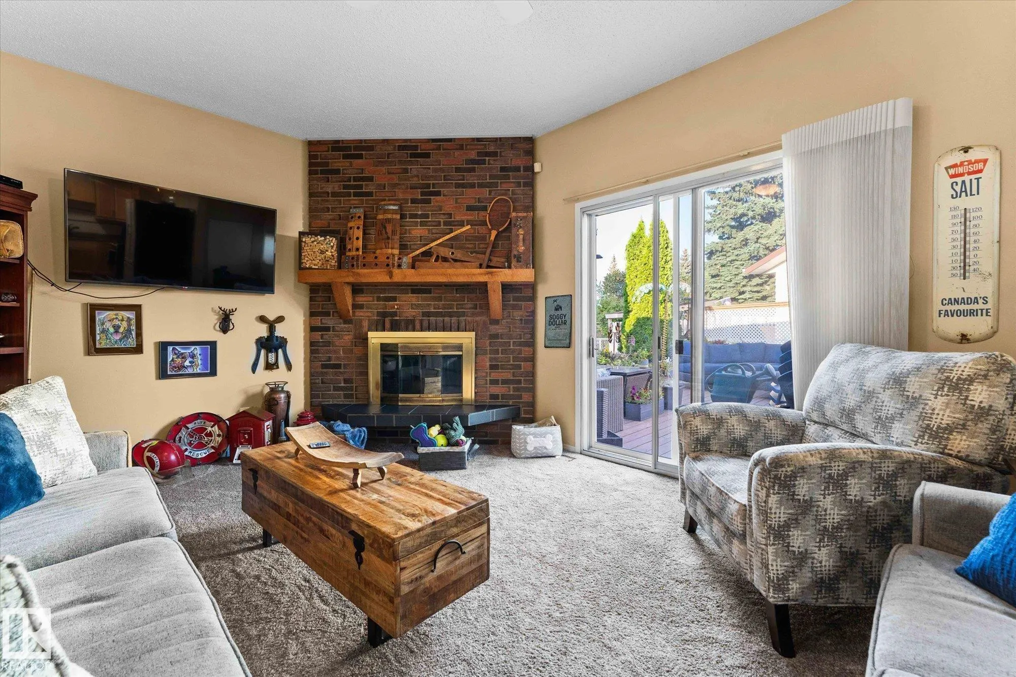1 MILLER Avenue