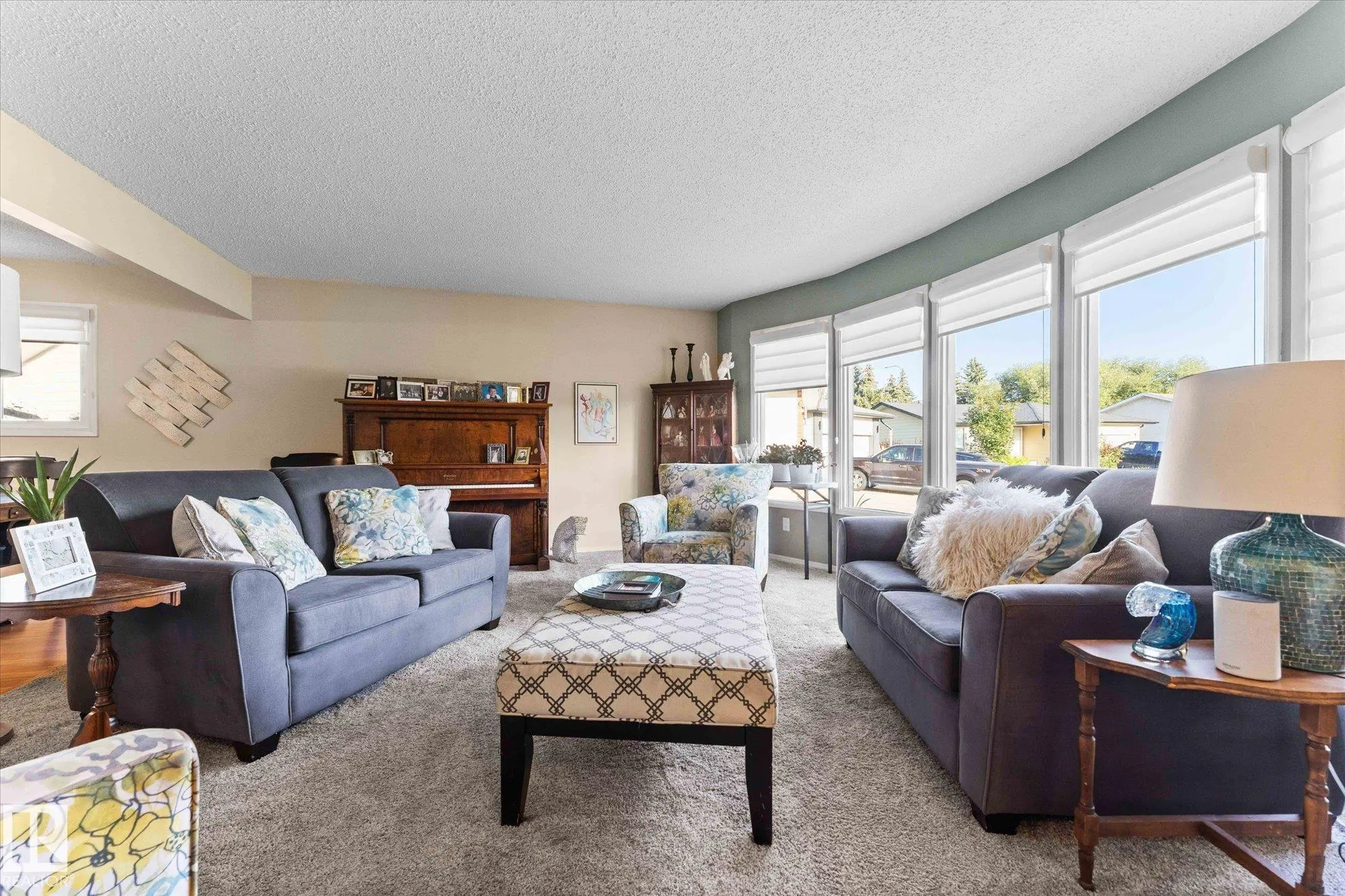1 MILLER Avenue