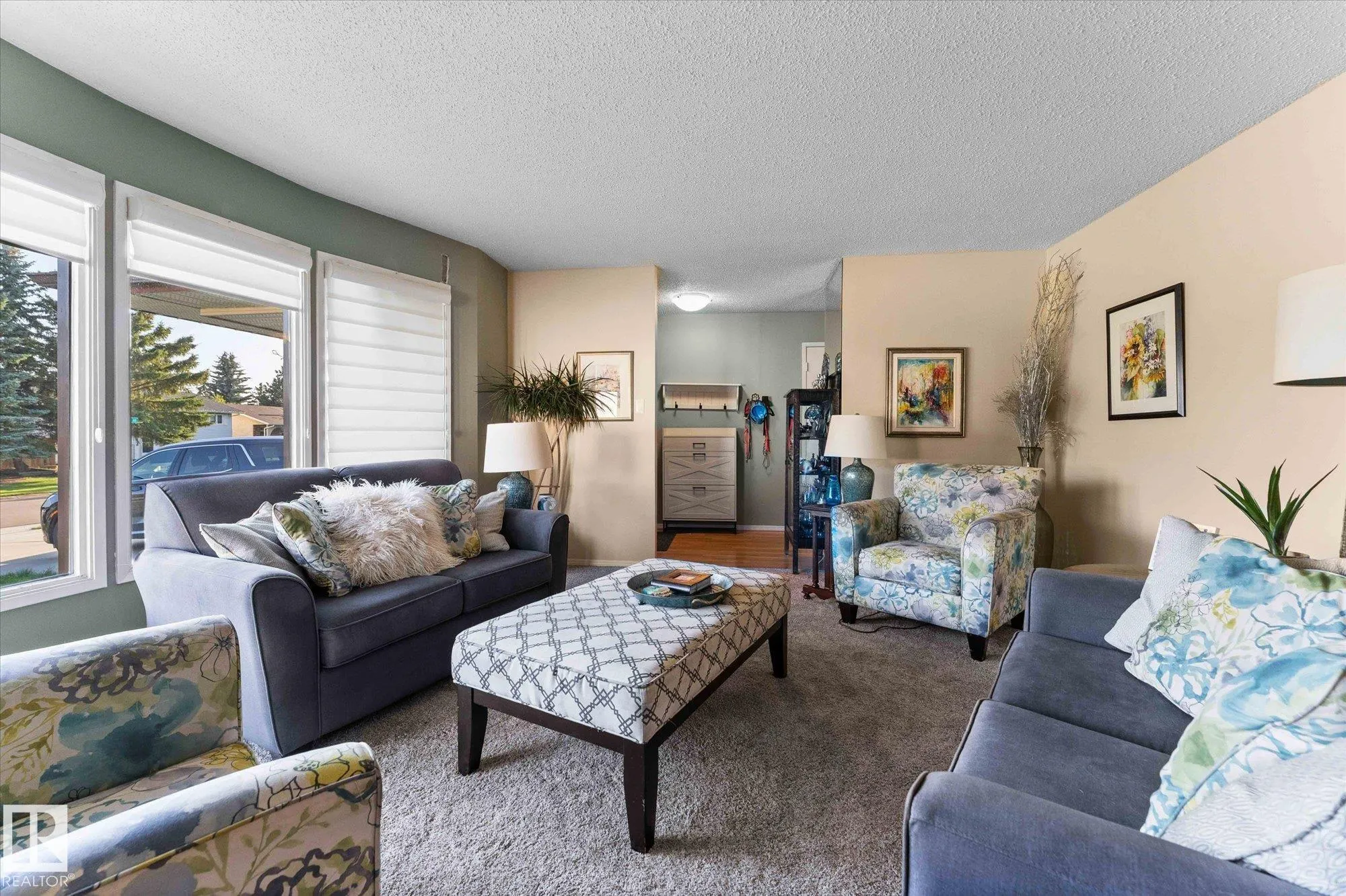 1 MILLER Avenue