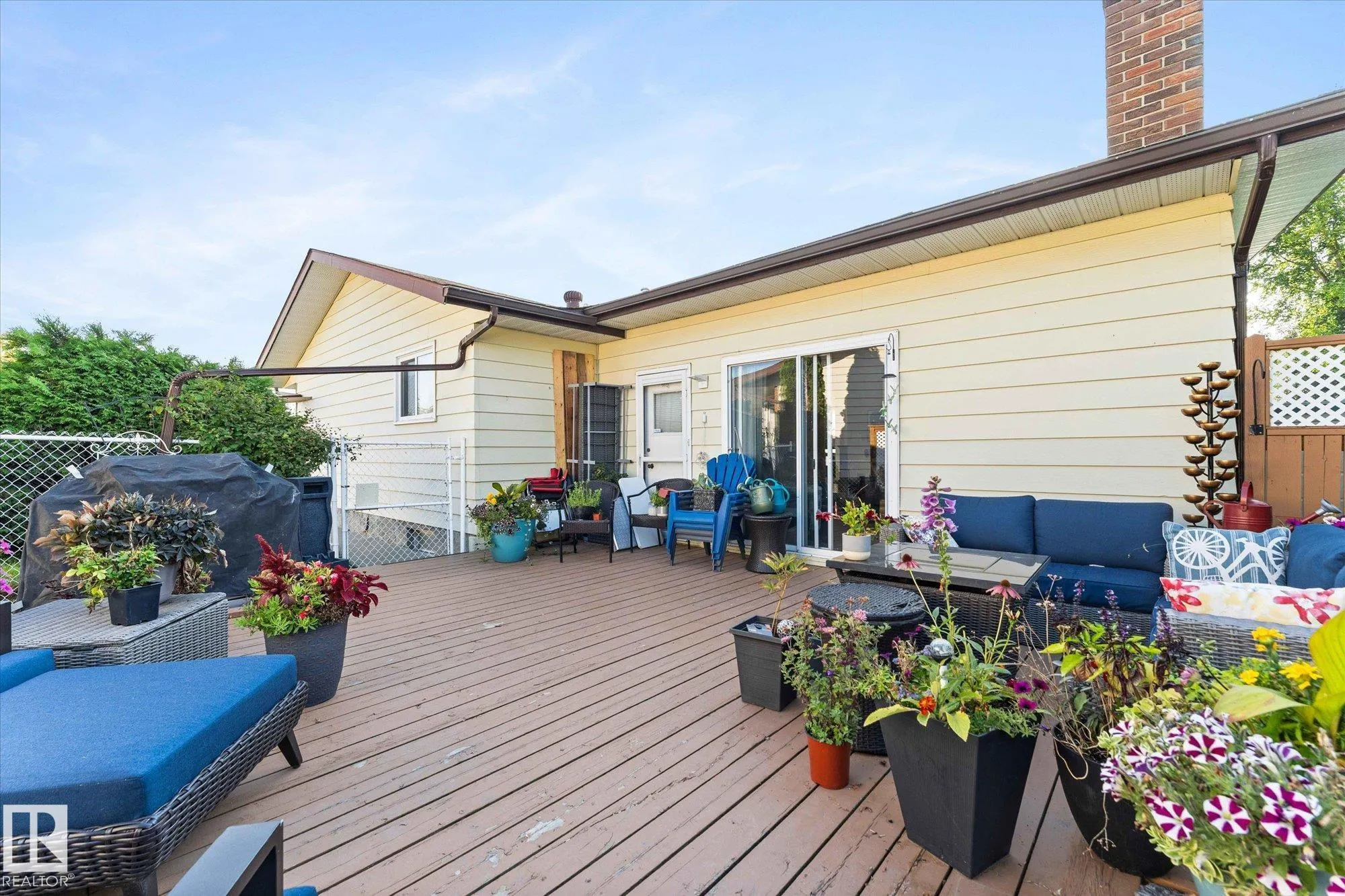 1 MILLER Avenue