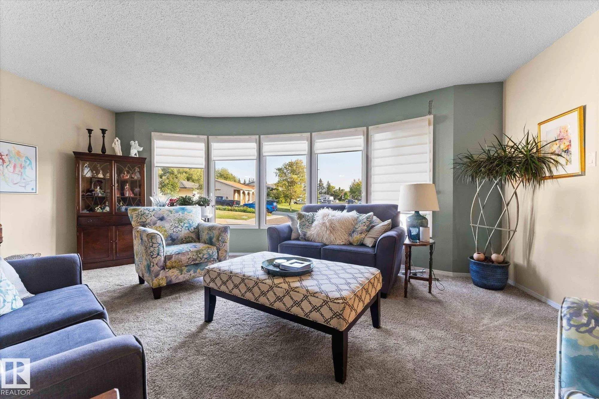 1 MILLER Avenue